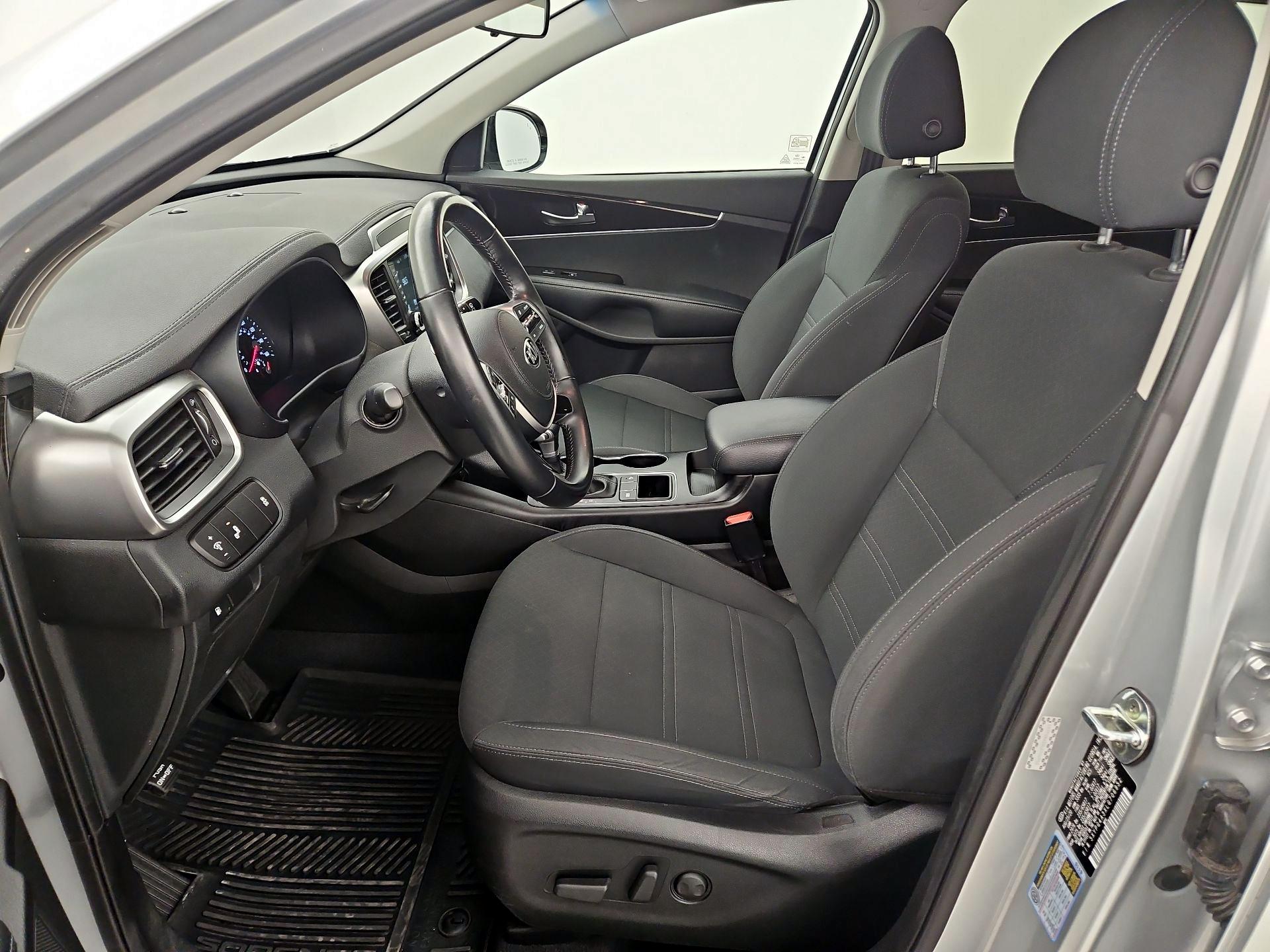 Thumbnail: 2020 Kia Sorento - 11