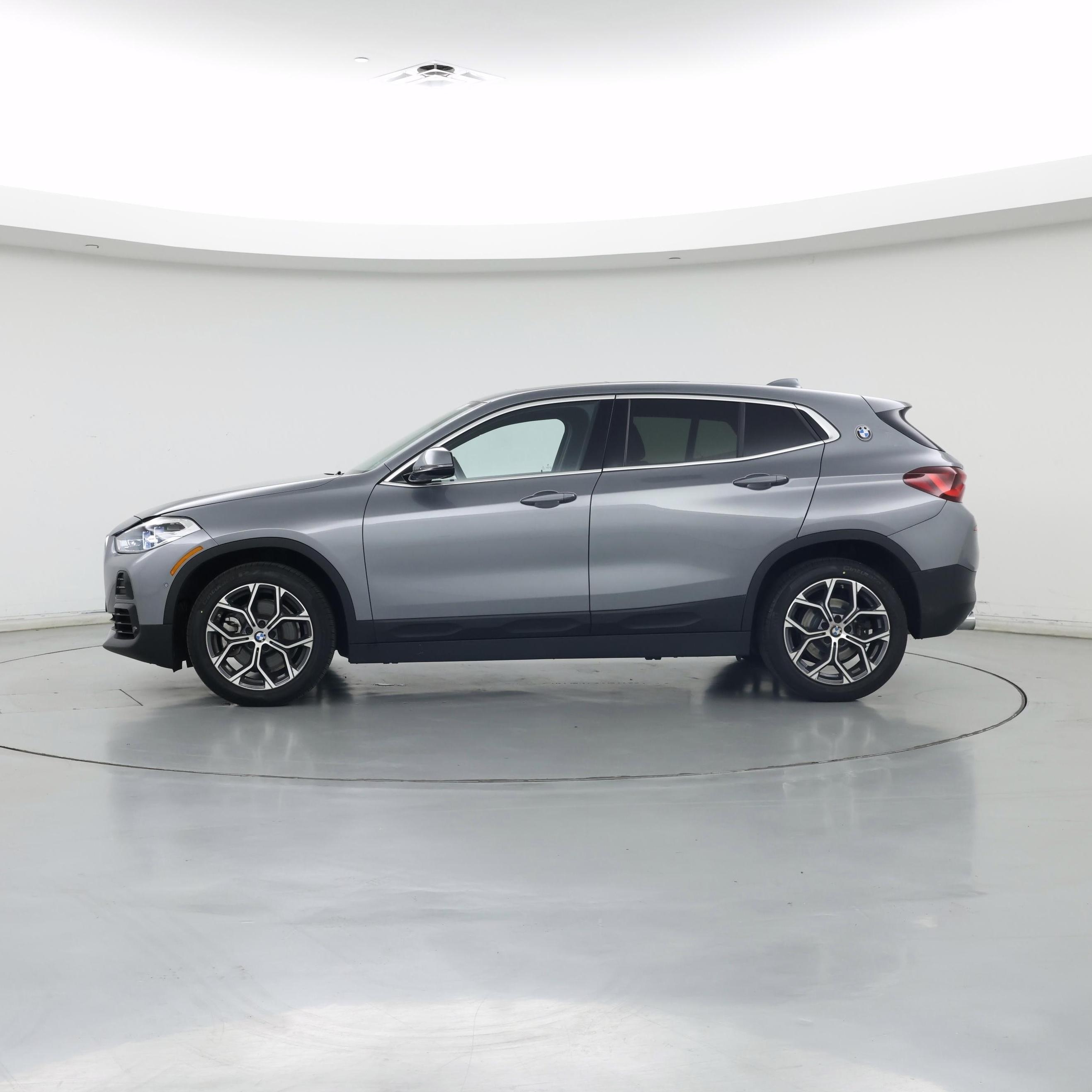 Thumbnail: 2023 BMW X2 - 3