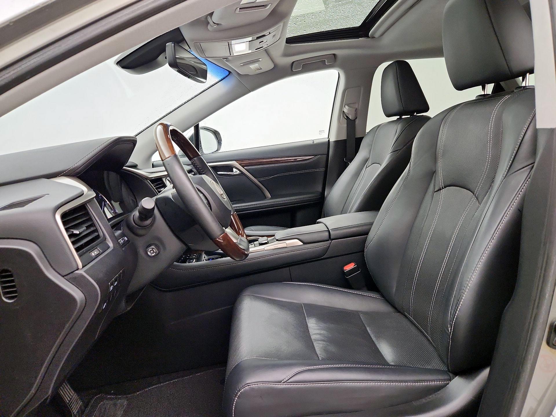 Thumbnail: 2019 Lexus RX - 11