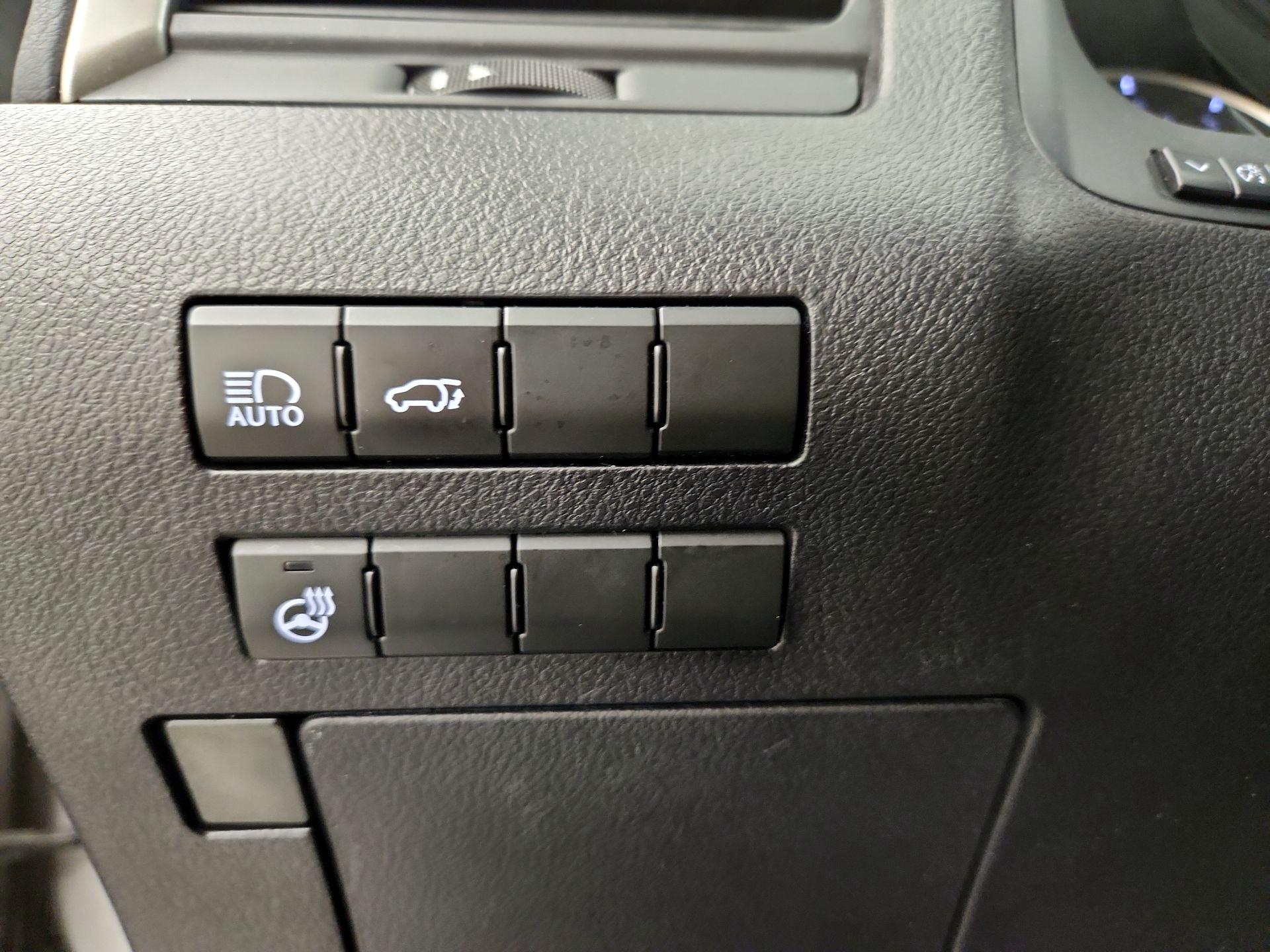 Thumbnail: 2019 Lexus RX - 13