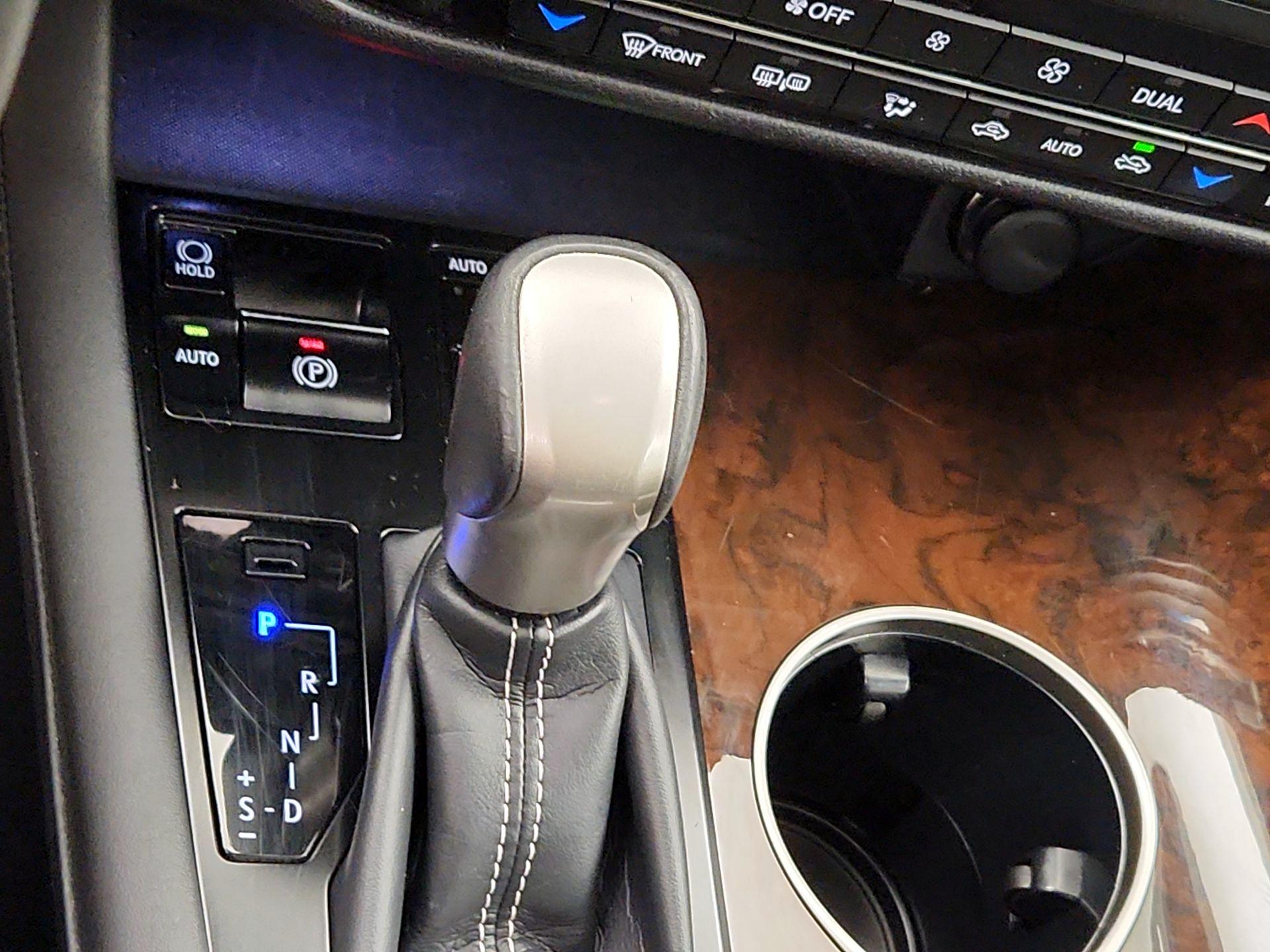 Thumbnail: 2019 Lexus RX - 18