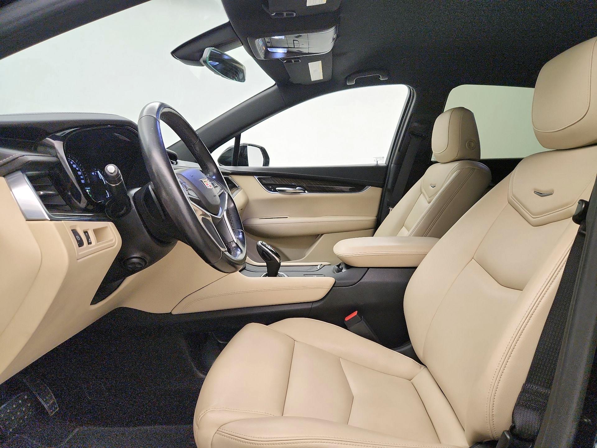 Thumbnail: 2019 Cadillac XT5 - 11
