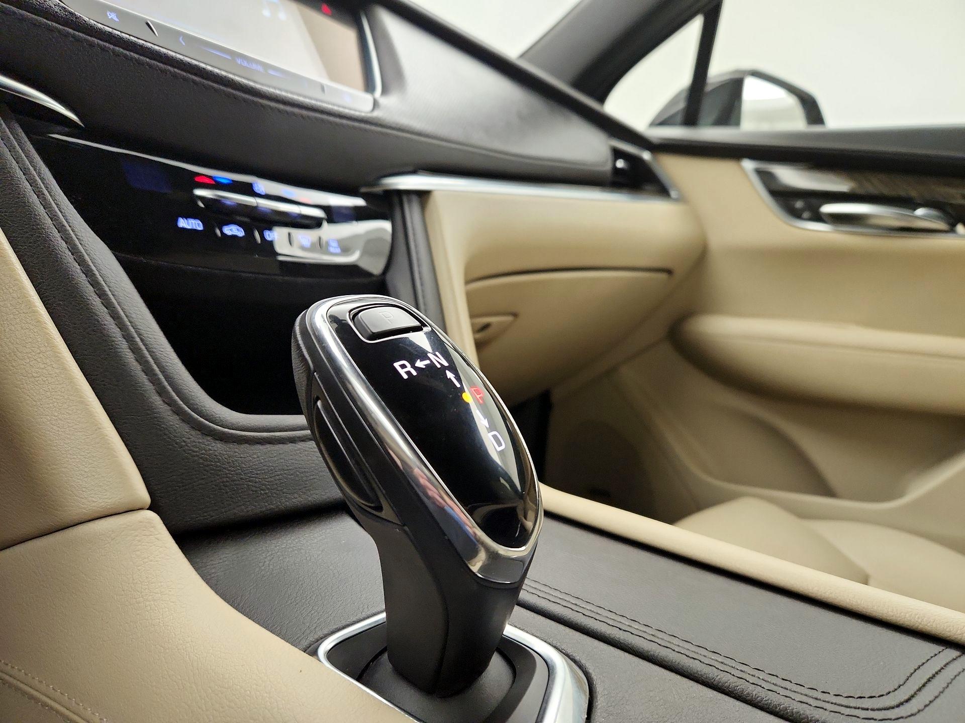 Thumbnail: 2019 Cadillac XT5 - 18