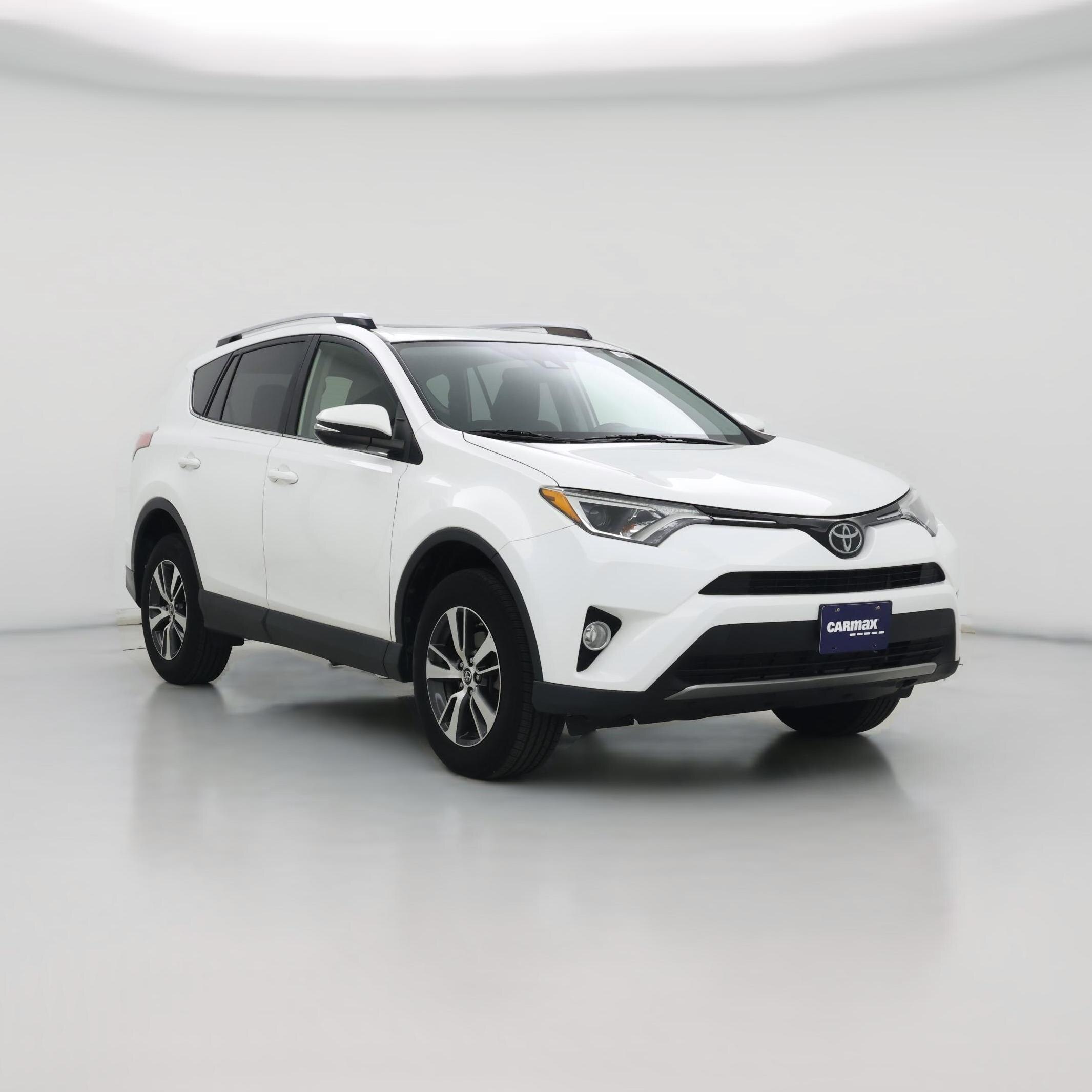 Thumbnail: 2017 Toyota RAV4 - 1