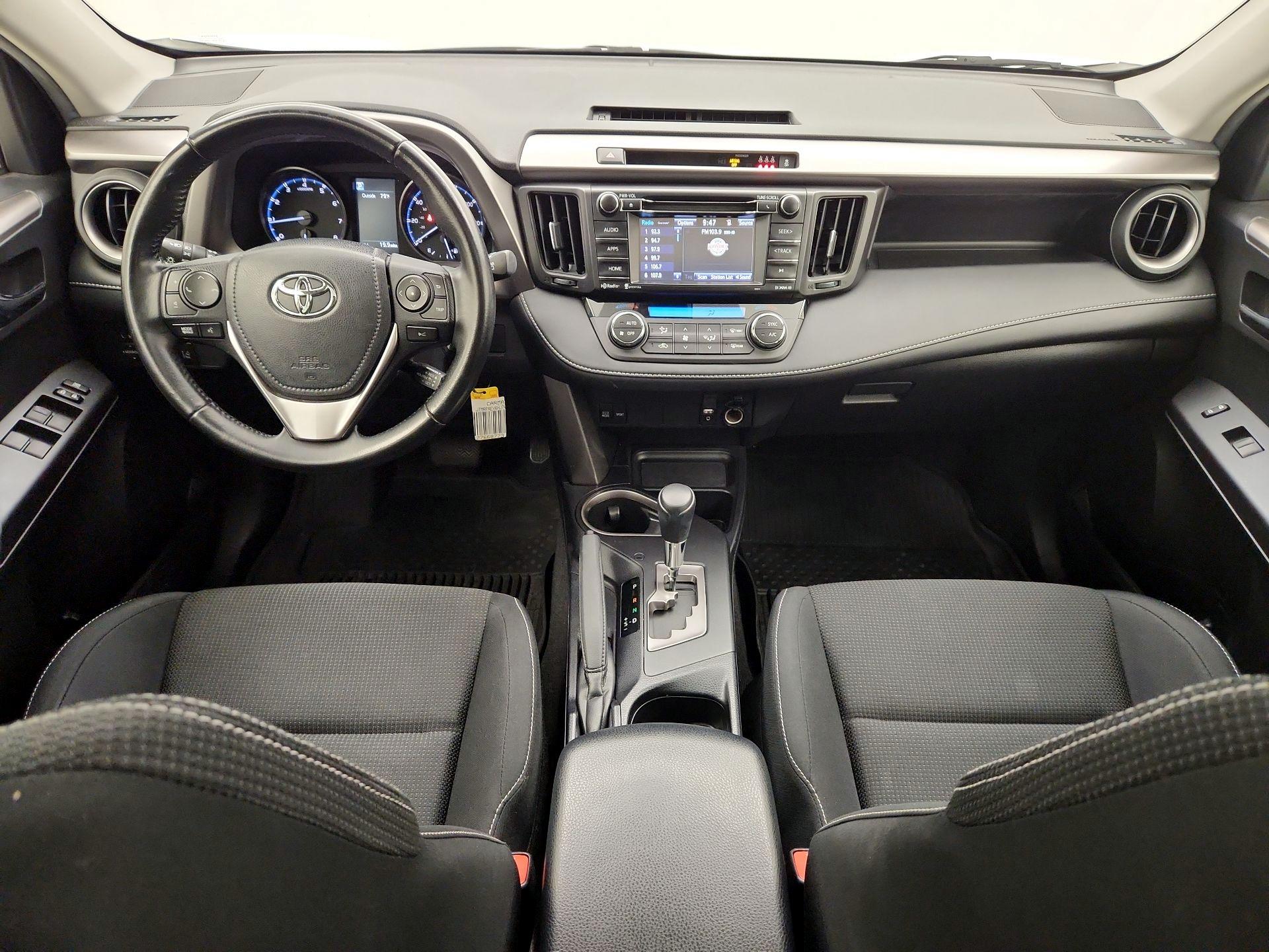 Thumbnail: 2017 Toyota RAV4 - 9