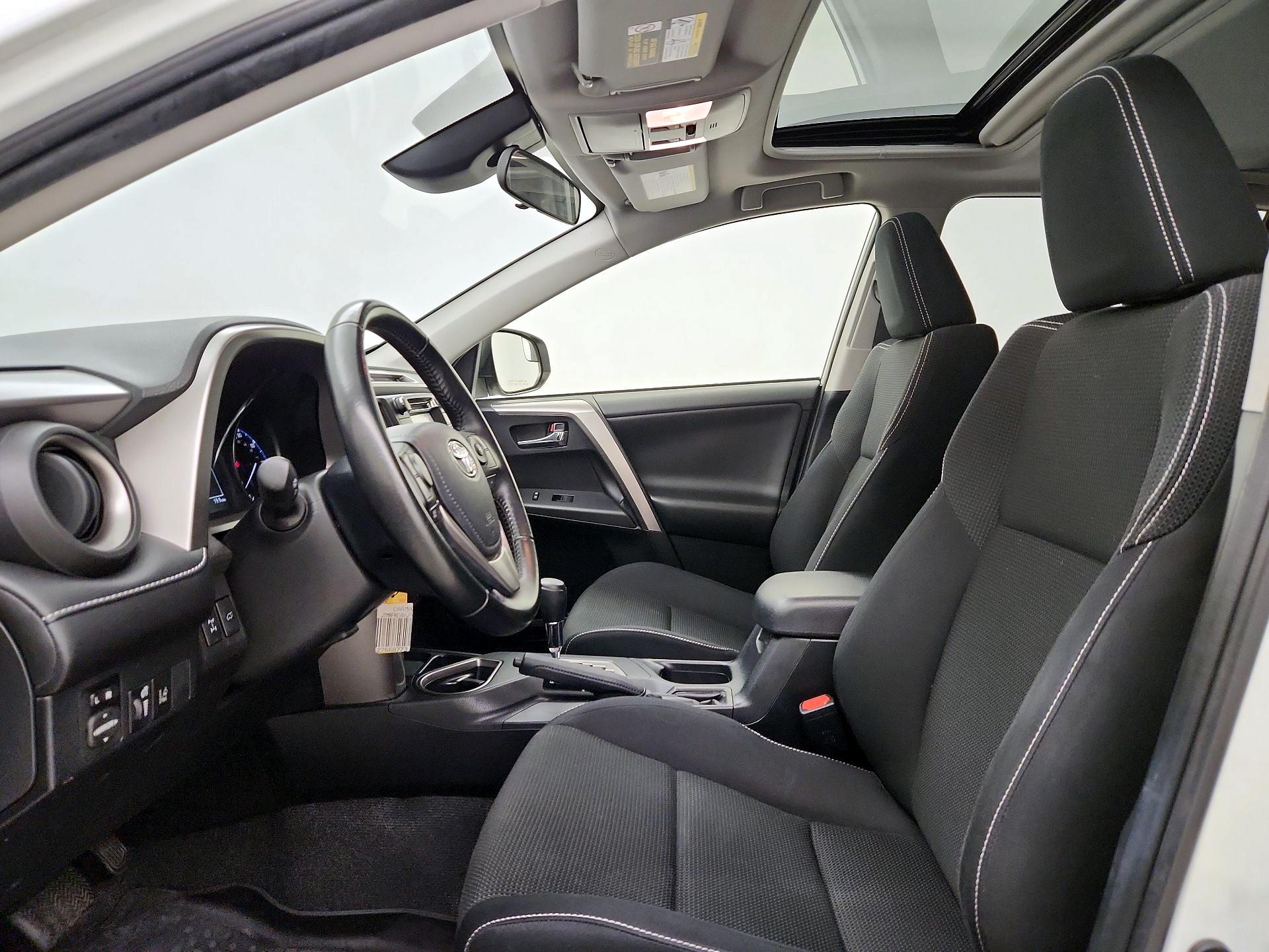 Thumbnail: 2017 Toyota RAV4 - 11