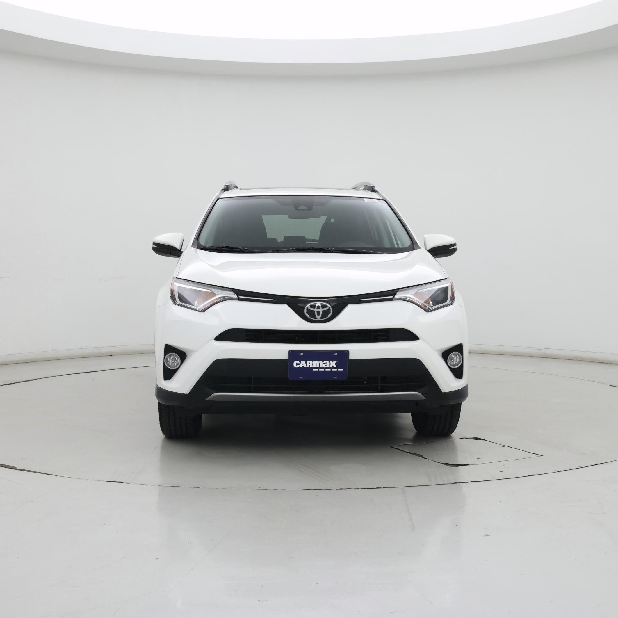 Thumbnail: 2017 Toyota RAV4 - 5