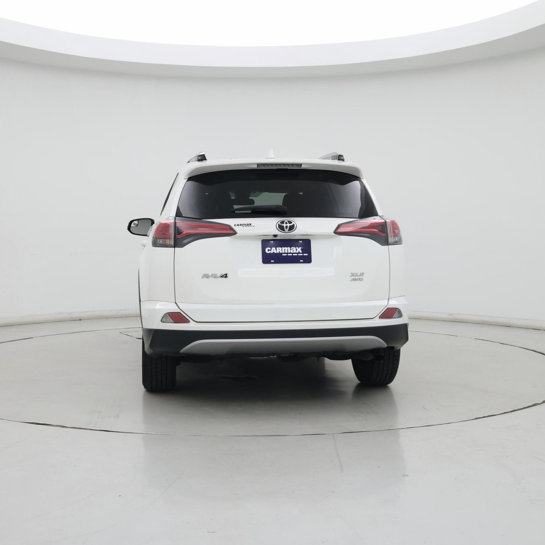 Thumbnail: 2017 Toyota RAV4 - 6