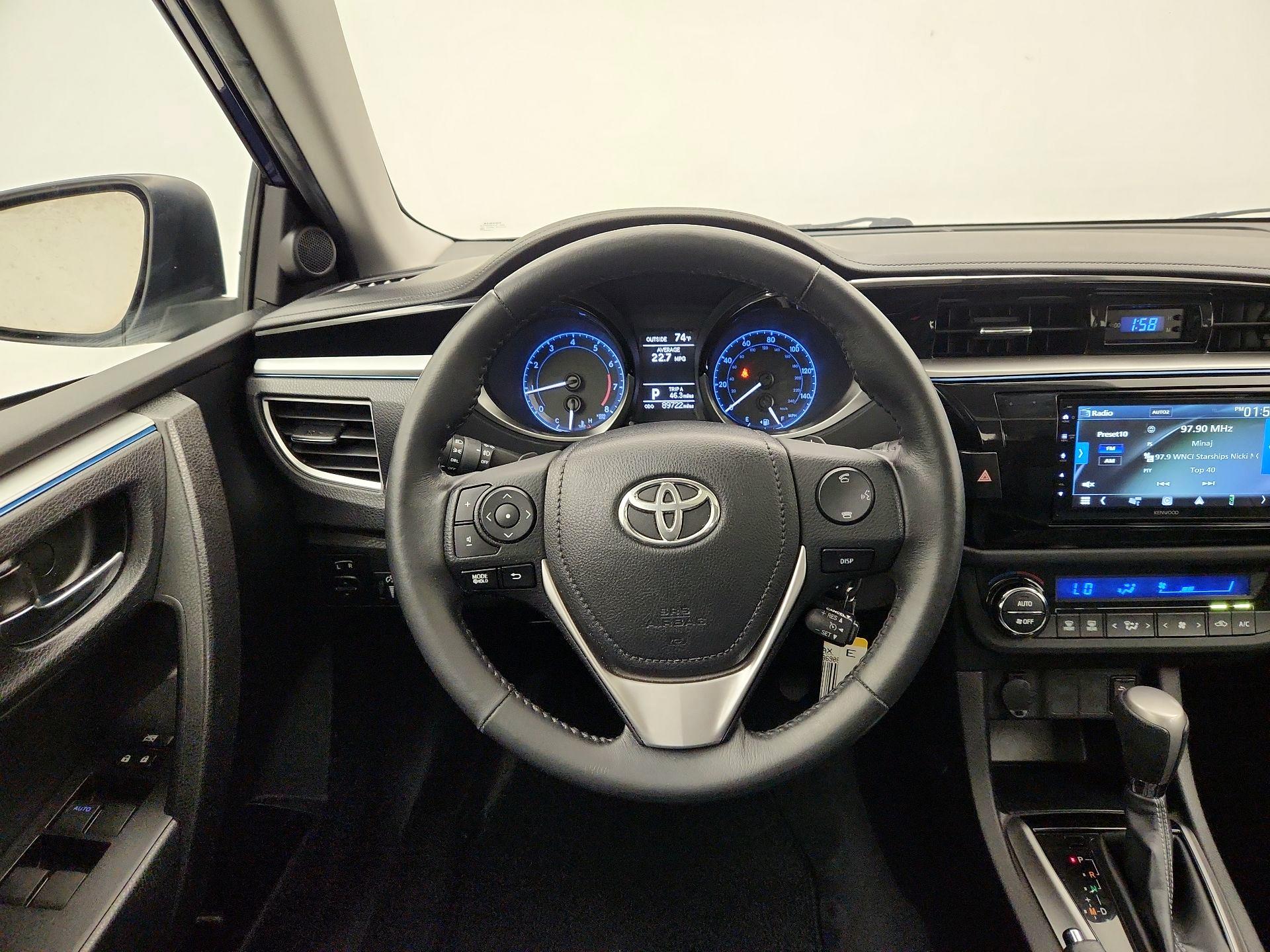 Thumbnail: 2015 Toyota Corolla - 10