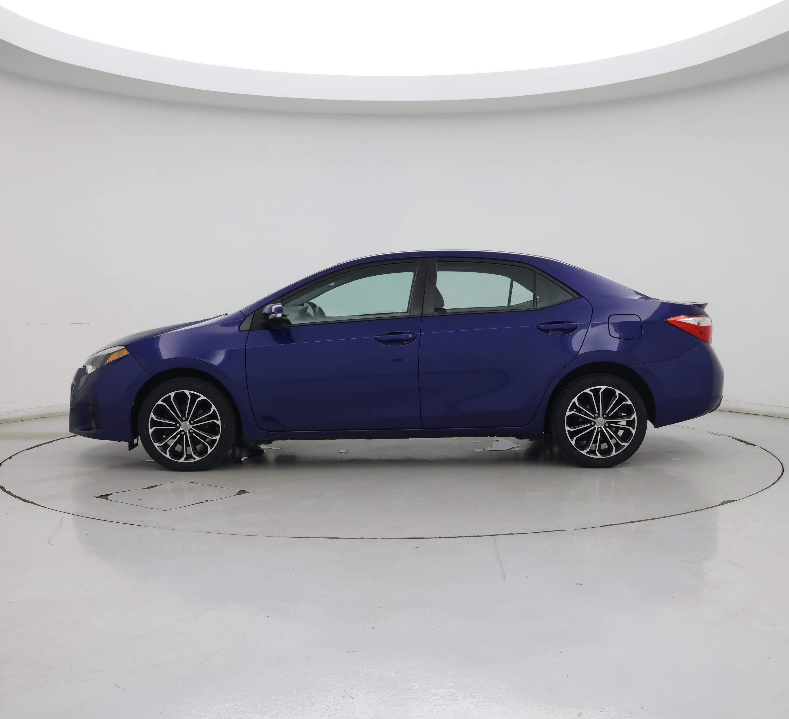 Thumbnail: 2015 Toyota Corolla - 3