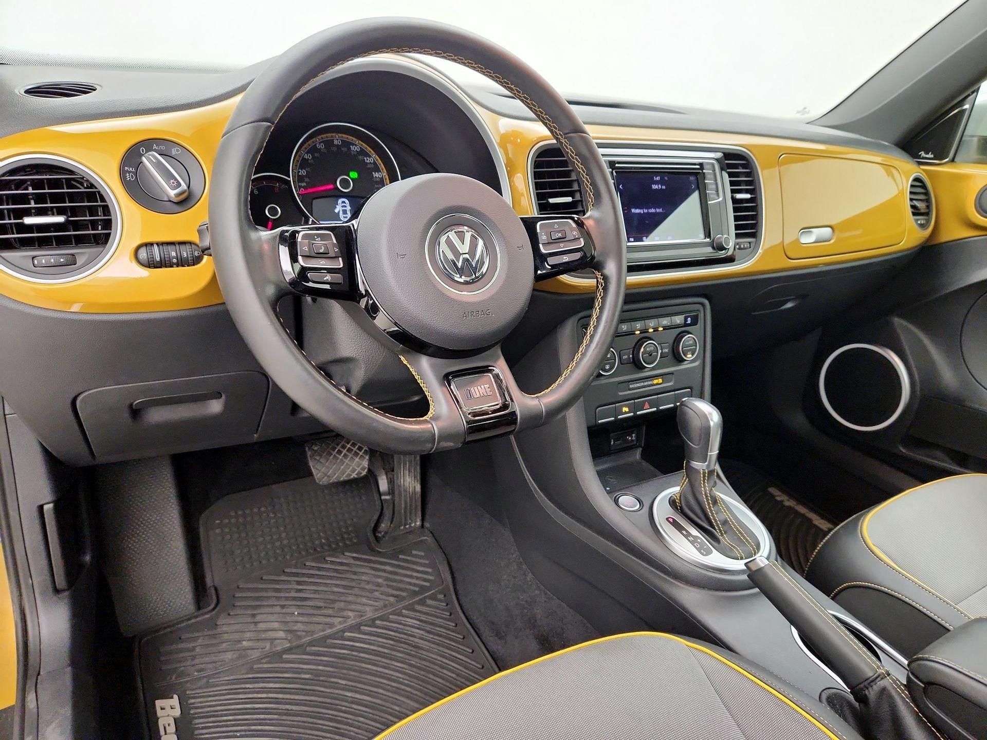 Thumbnail: 2016 Volkswagen Beetle - 9
