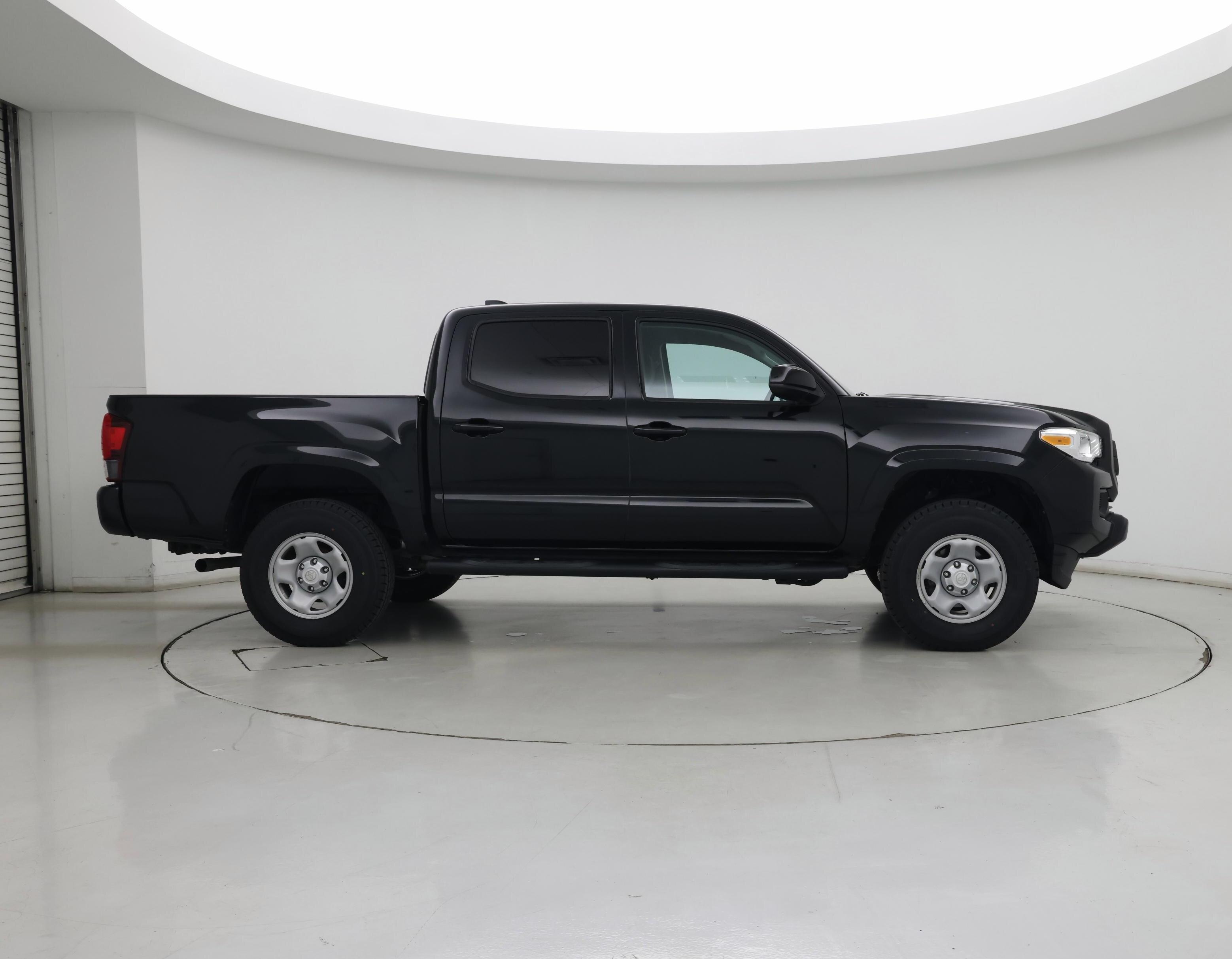 Thumbnail: 2020 Toyota Tacoma - 7