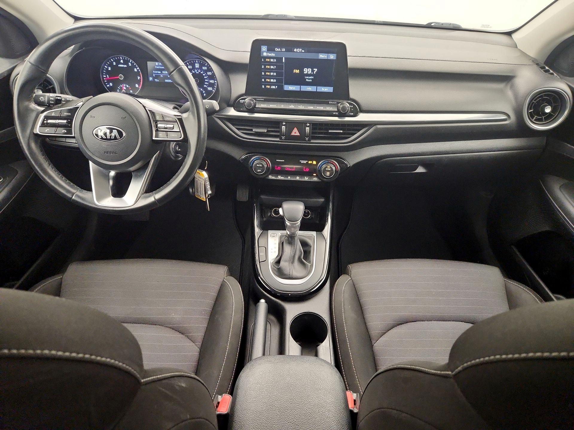 Thumbnail: 2019 Kia Forte - 9