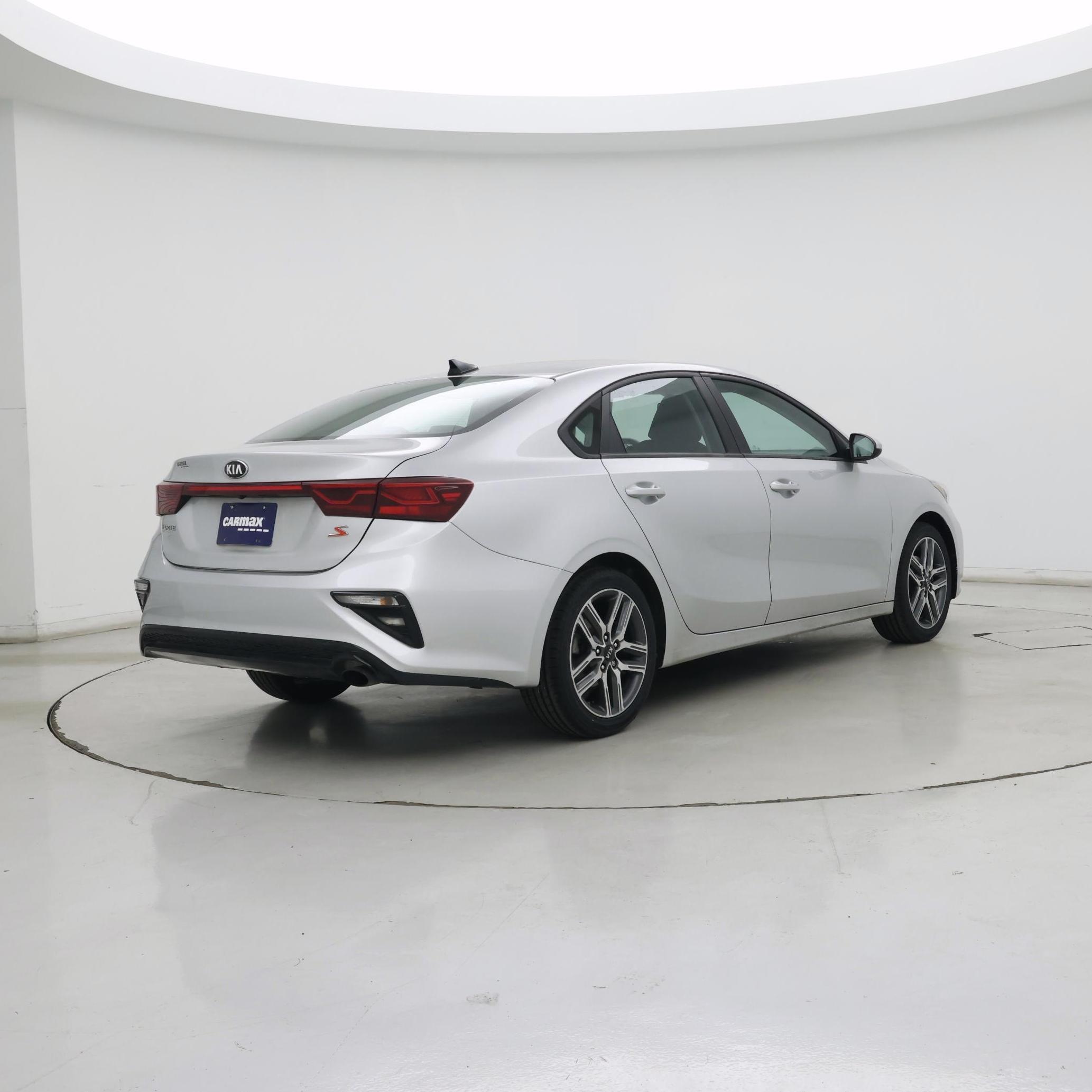 Thumbnail: 2019 Kia Forte - 8