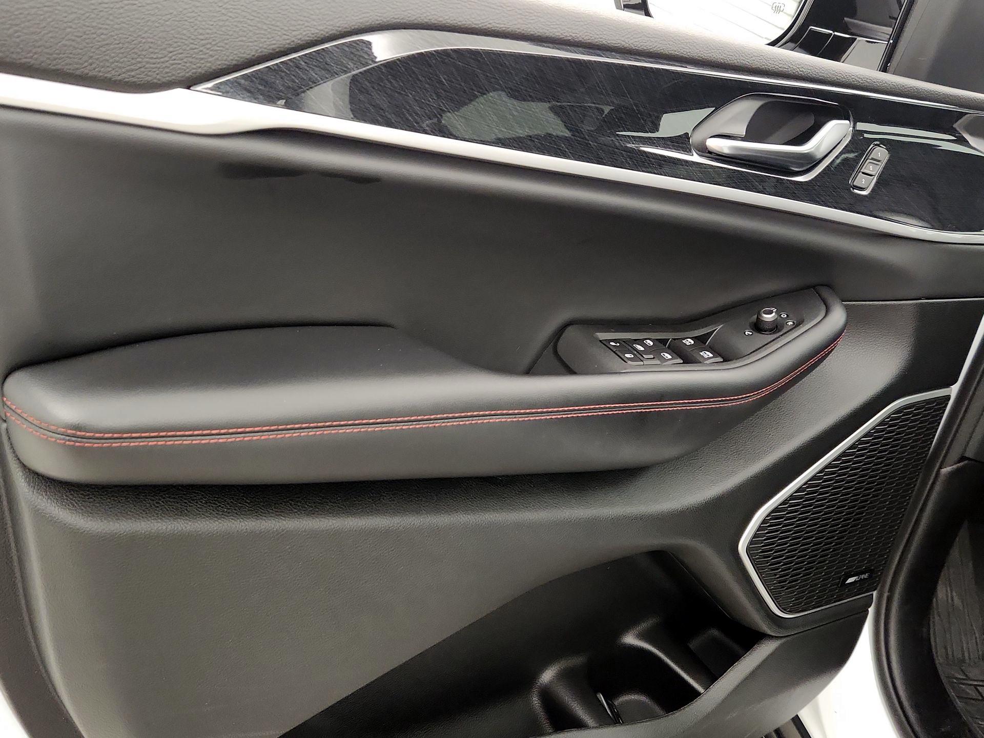 Thumbnail: 2022 Jeep Grand Cherokee - 12
