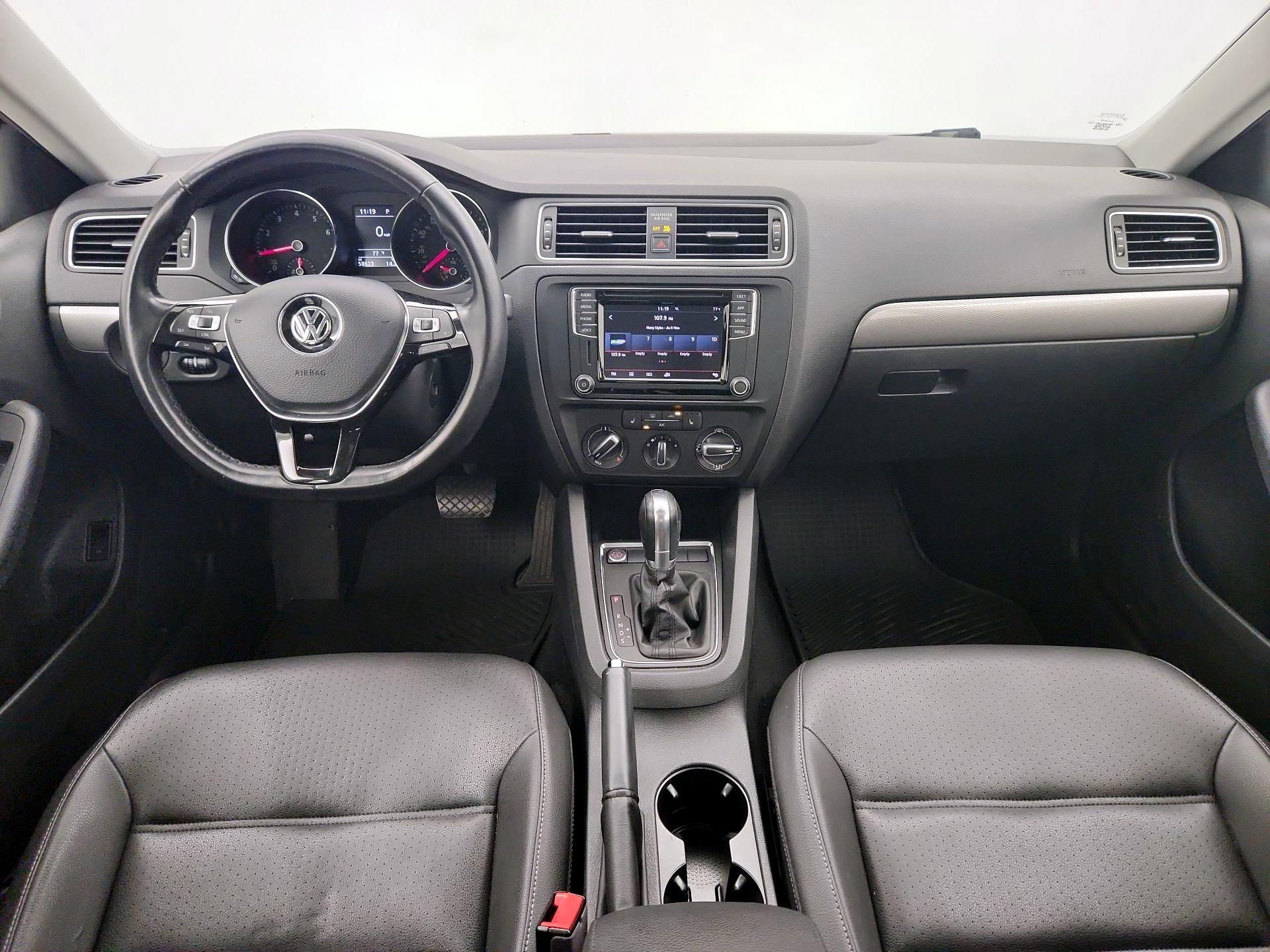 Thumbnail: 2018 Volkswagen Jetta - 9