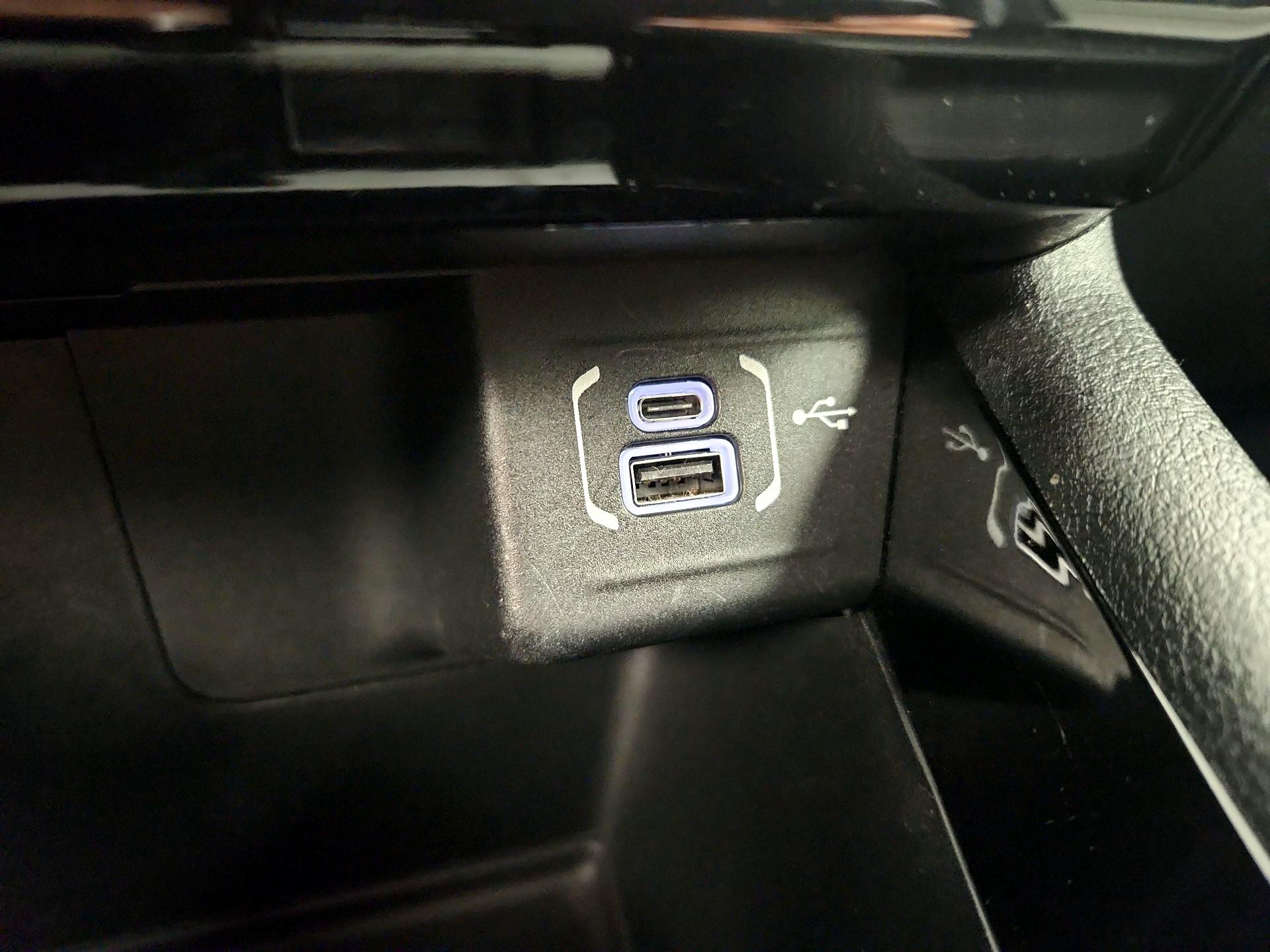 Thumbnail: 2022 Jeep Compass - 19