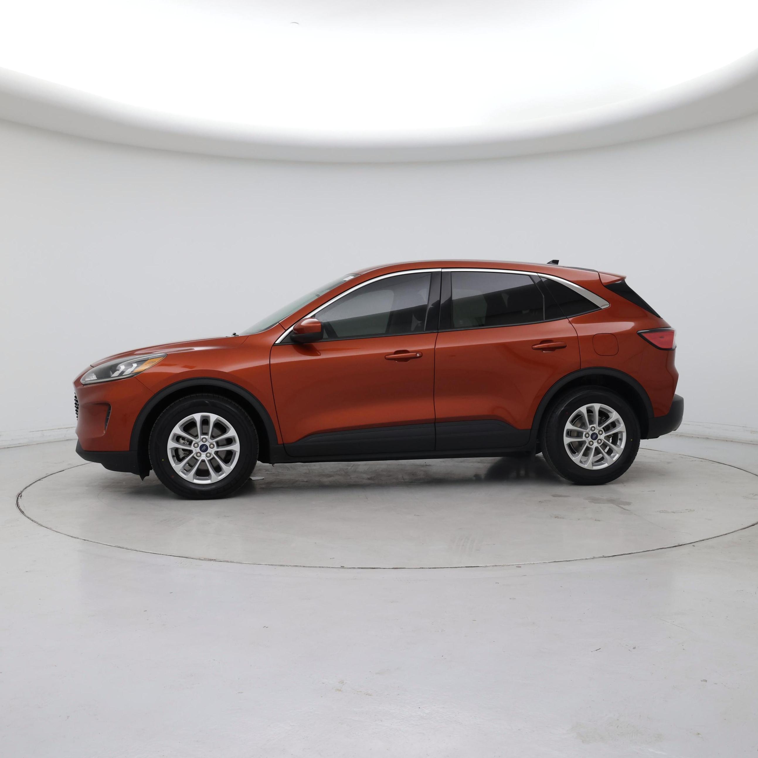 Thumbnail: 2020 Ford Escape - 3