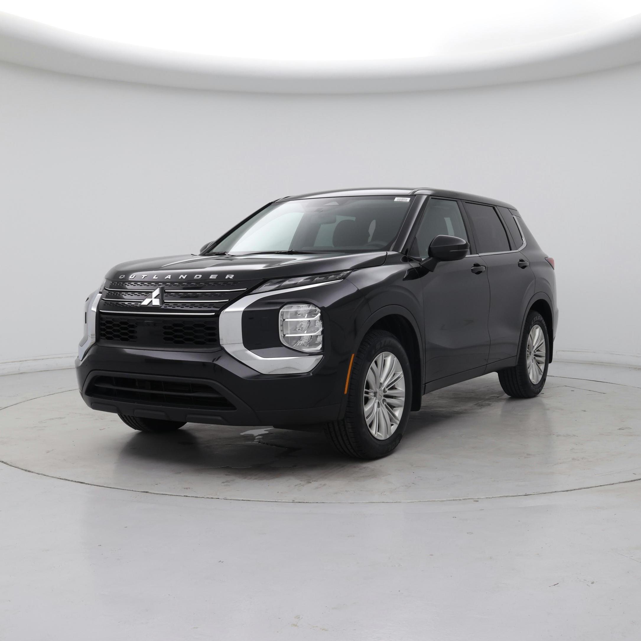 Thumbnail: 2023 Mitsubishi Outlander - 4