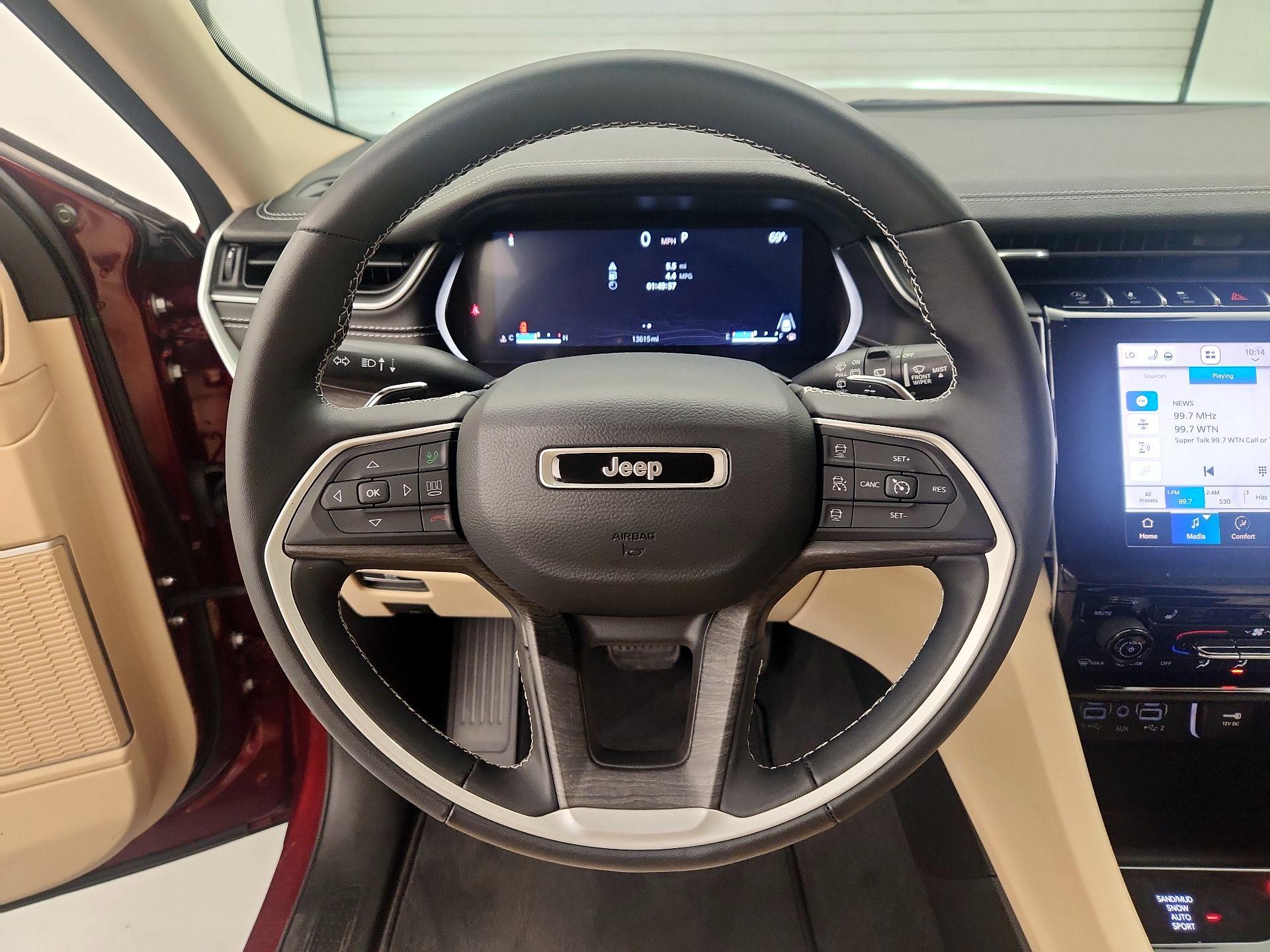 Thumbnail: 2022 Jeep Grand Cherokee - 10