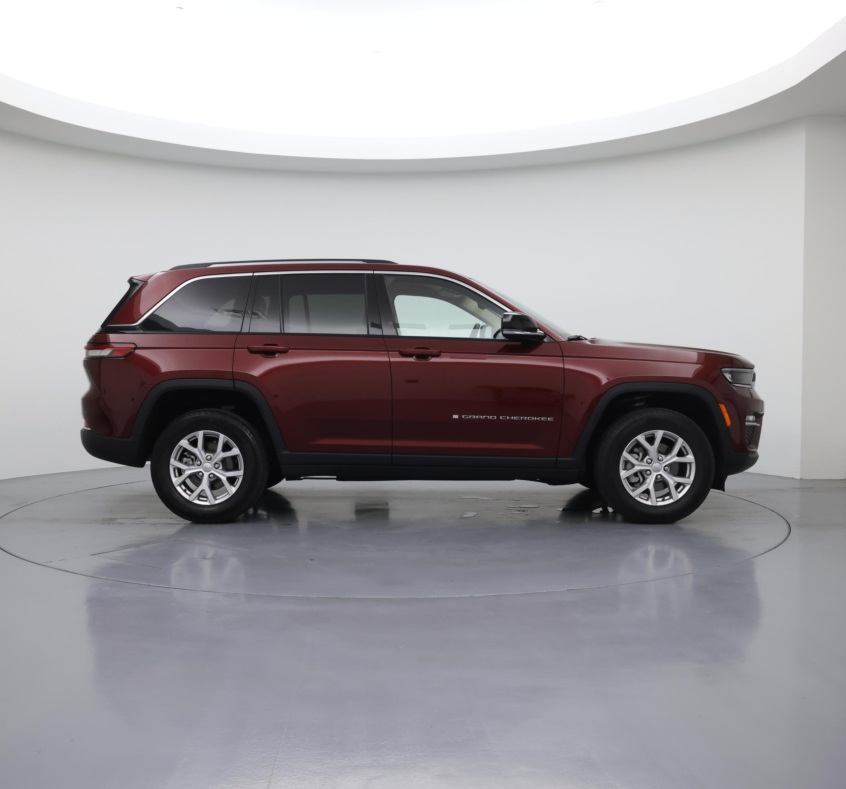 Thumbnail: 2022 Jeep Grand Cherokee - 7
