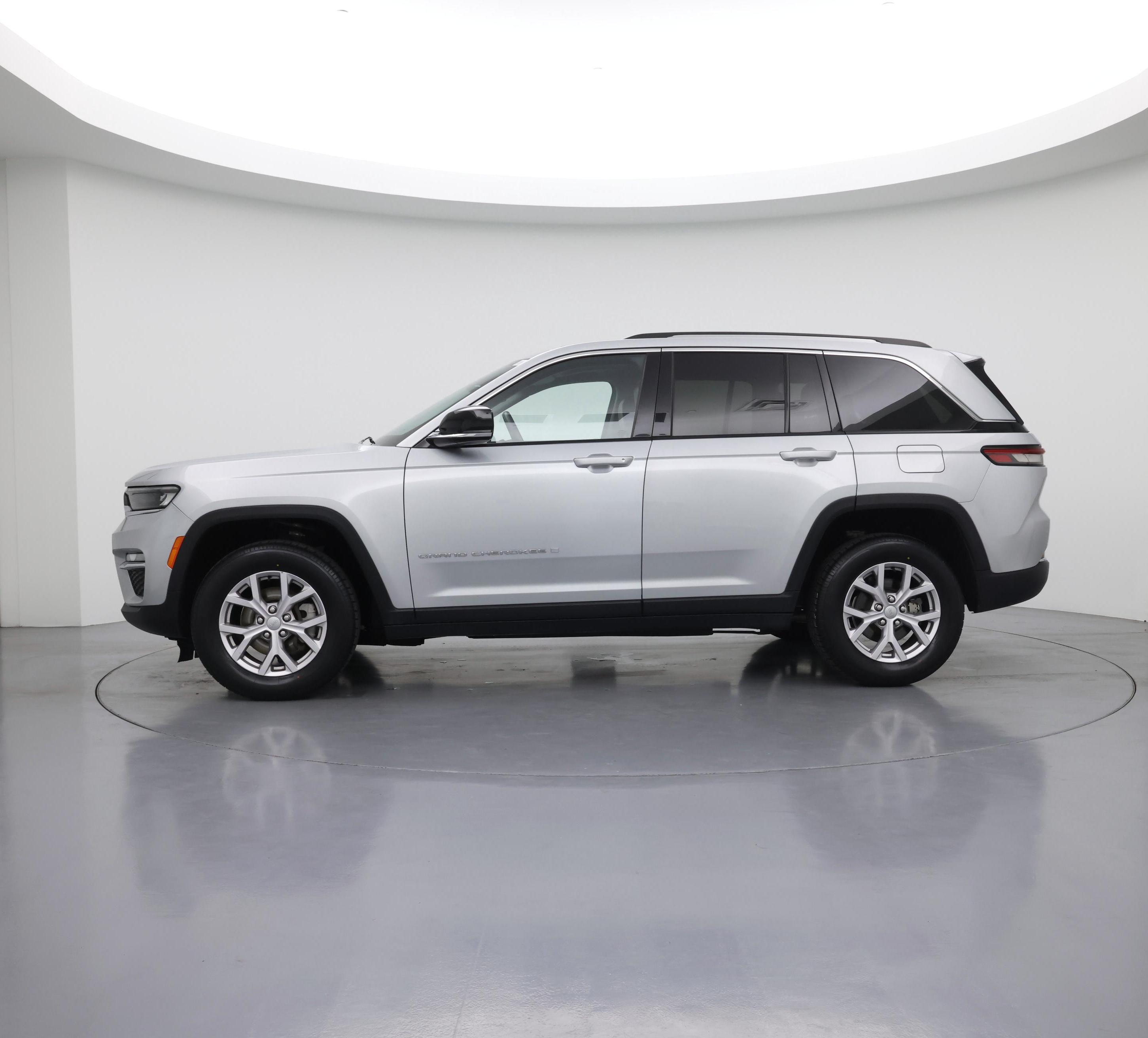 Thumbnail: 2022 Jeep Grand Cherokee - 3
