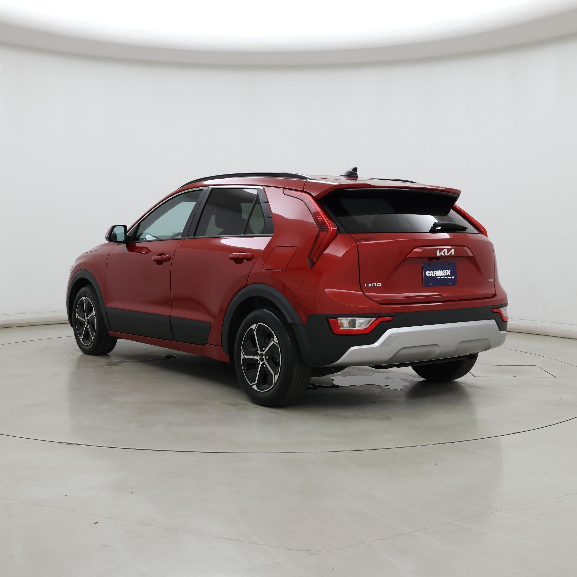 Thumbnail: 2023 Kia Niro - 2