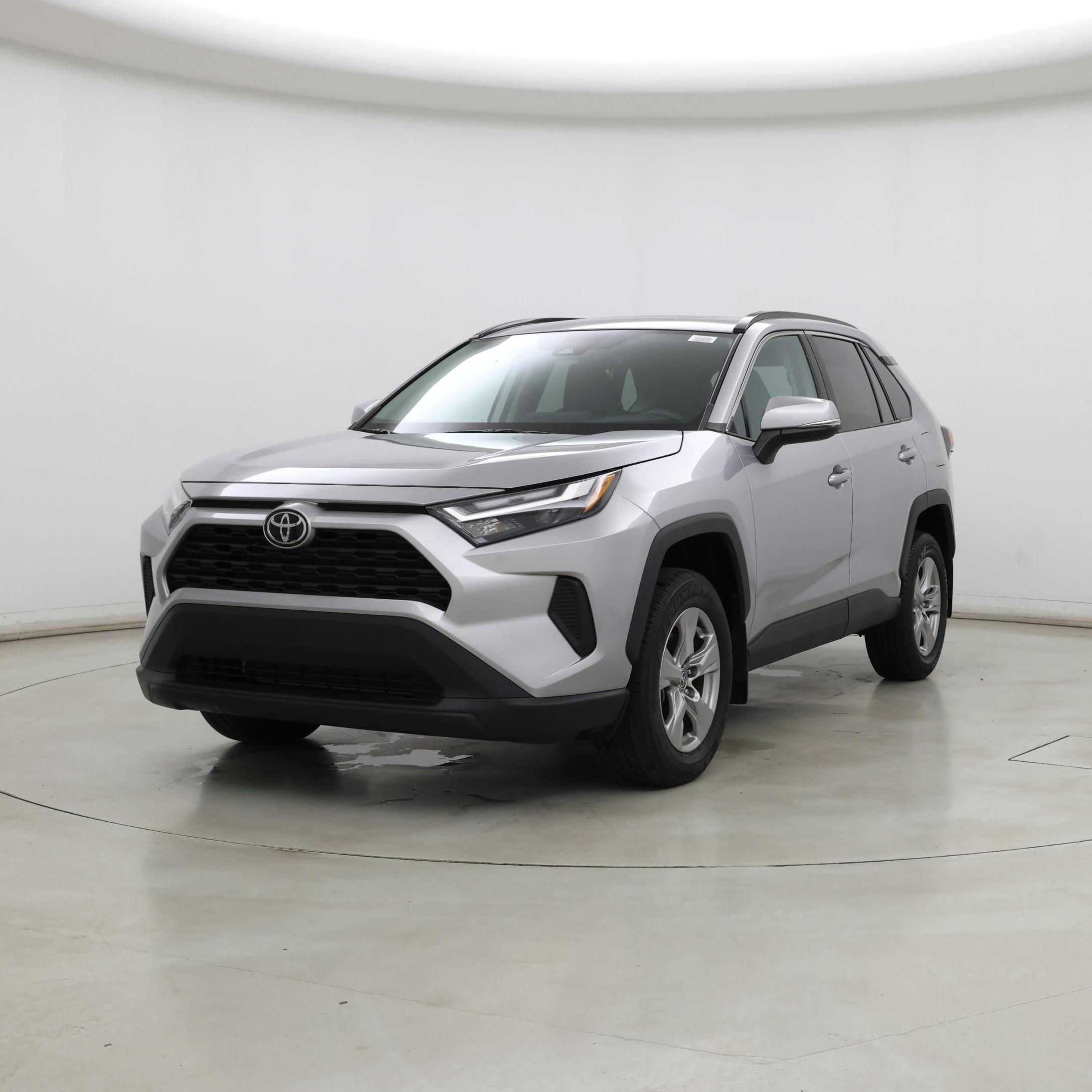 Thumbnail: 2022 Toyota RAV4 - 4