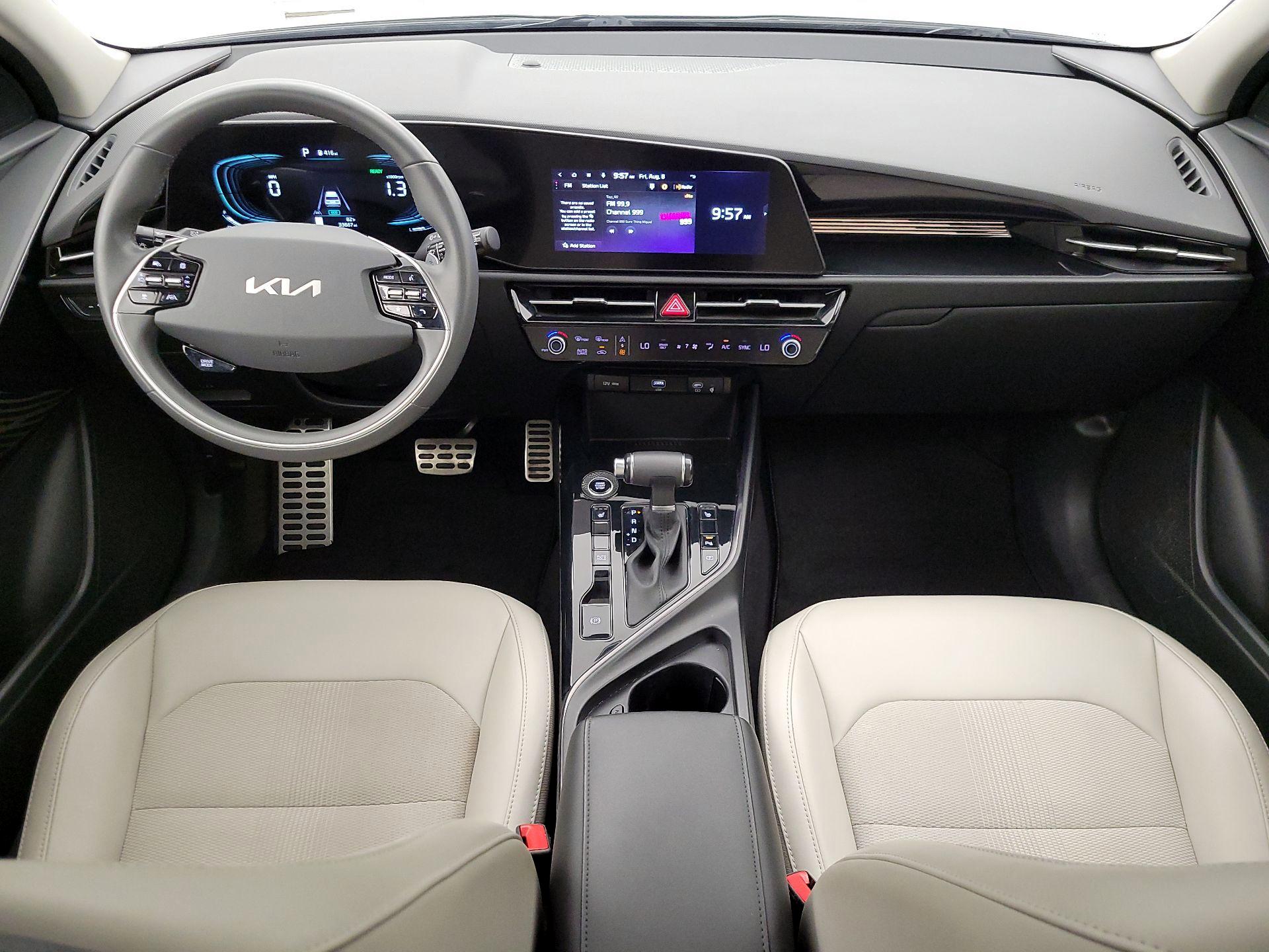 Thumbnail: 2023 Kia Niro - 9