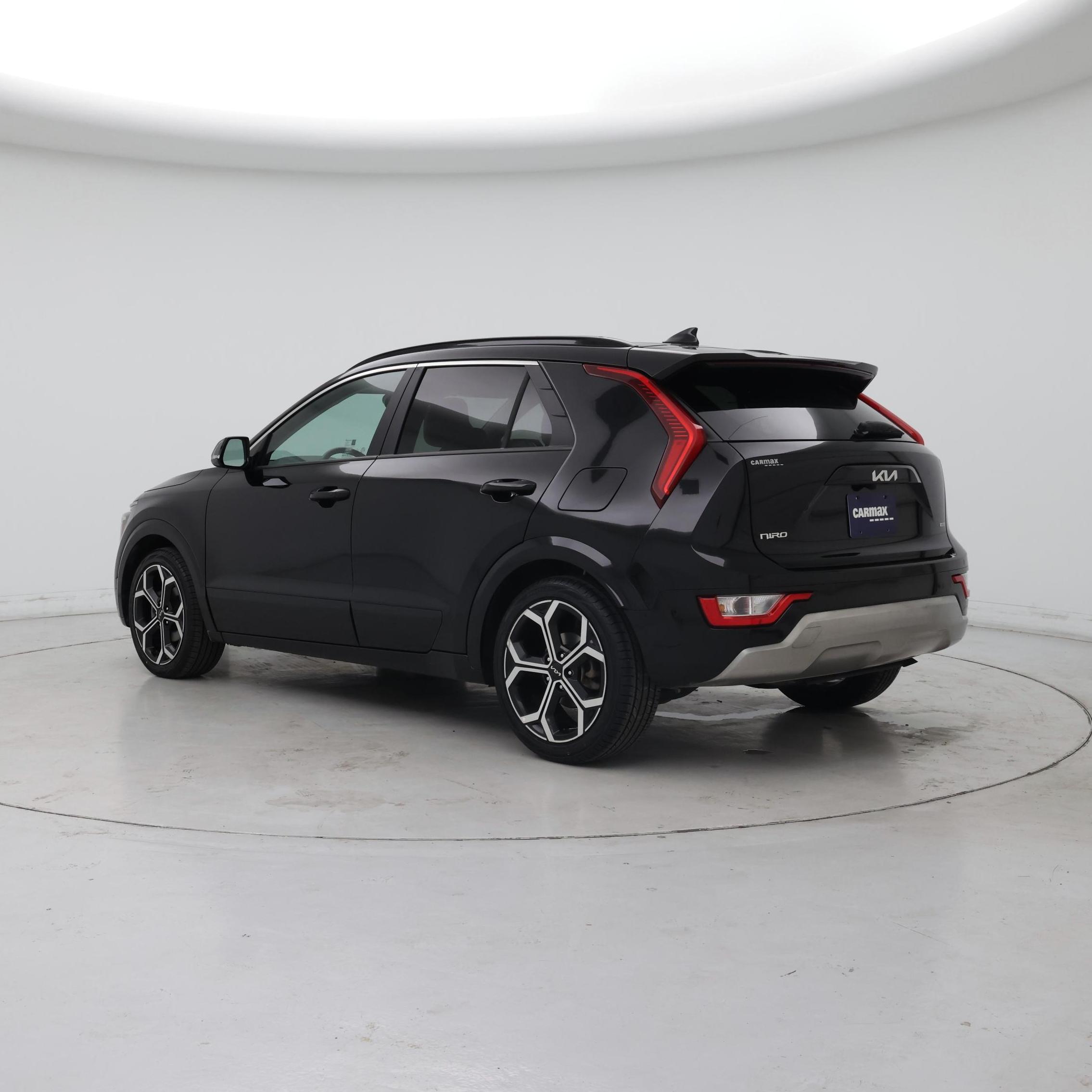 Thumbnail: 2023 Kia Niro - 2