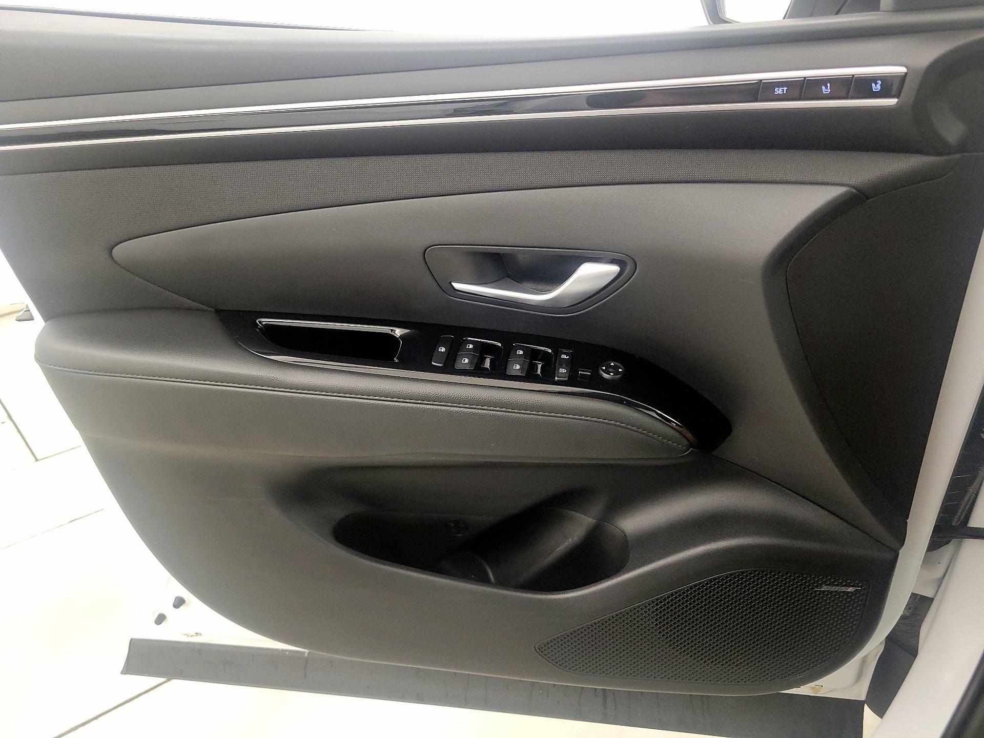 Thumbnail: 2022 Hyundai Tucson - 12