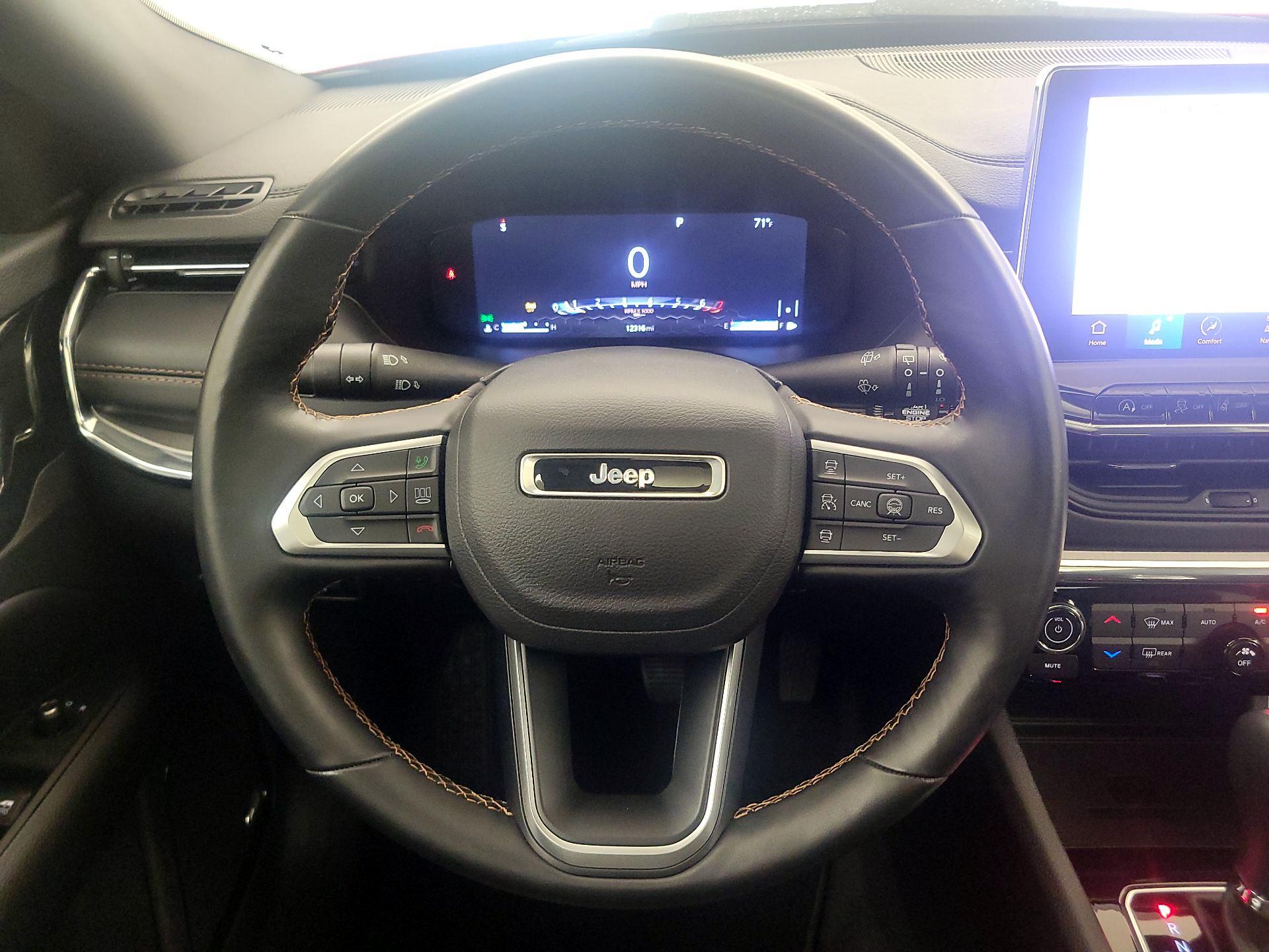 Thumbnail: 2022 Jeep Compass - 10