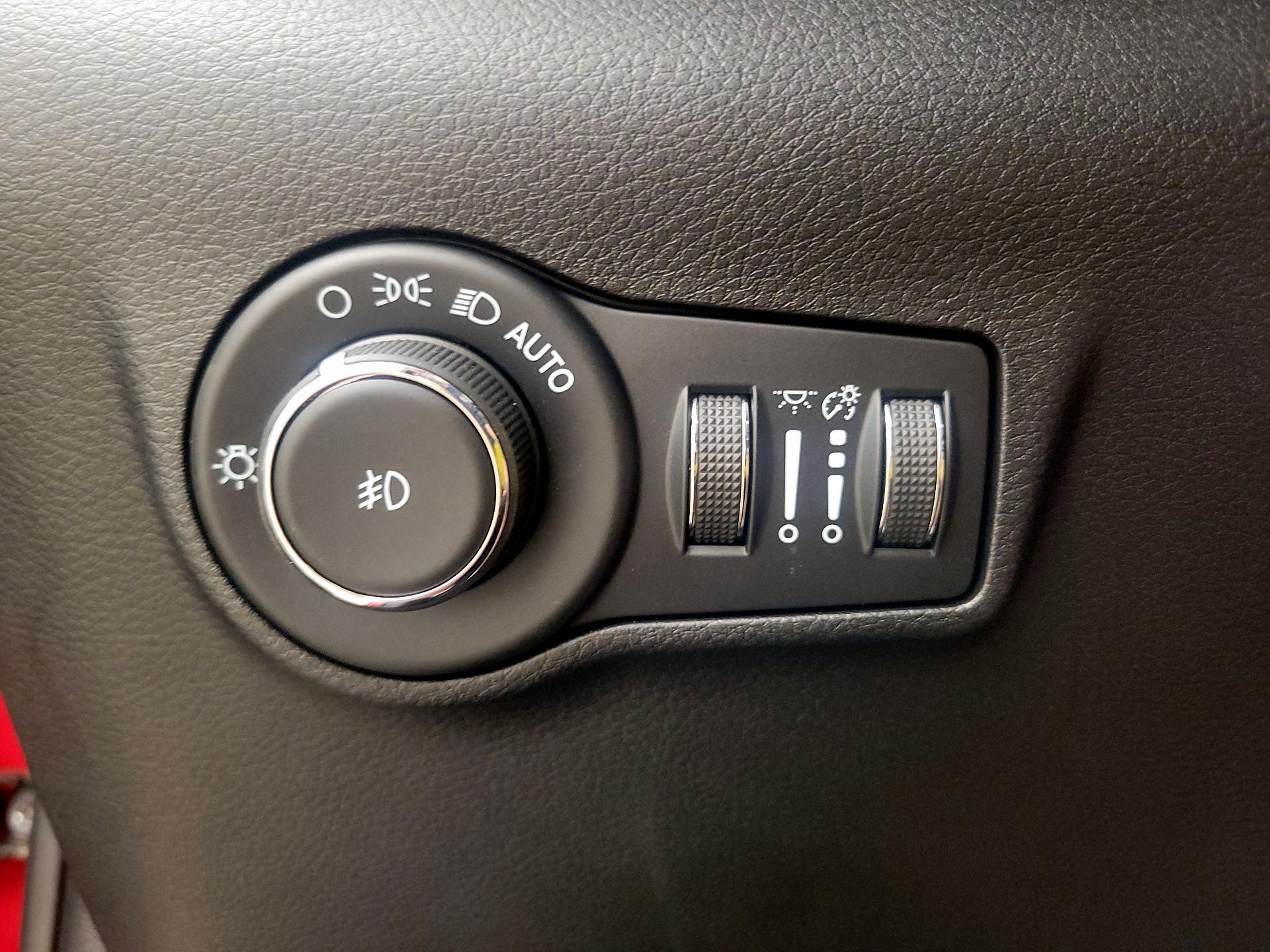 Thumbnail: 2022 Jeep Compass - 13