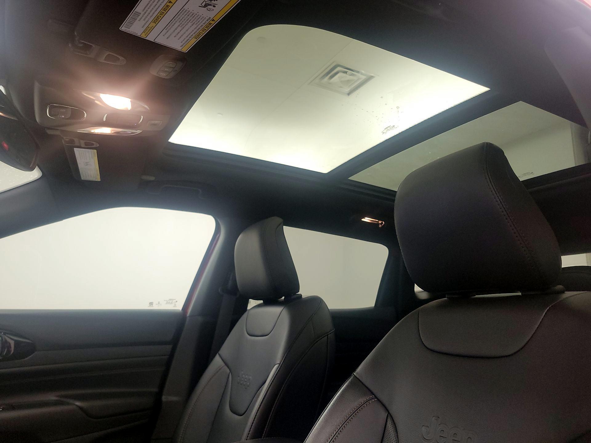 Thumbnail: 2022 Jeep Compass - 20
