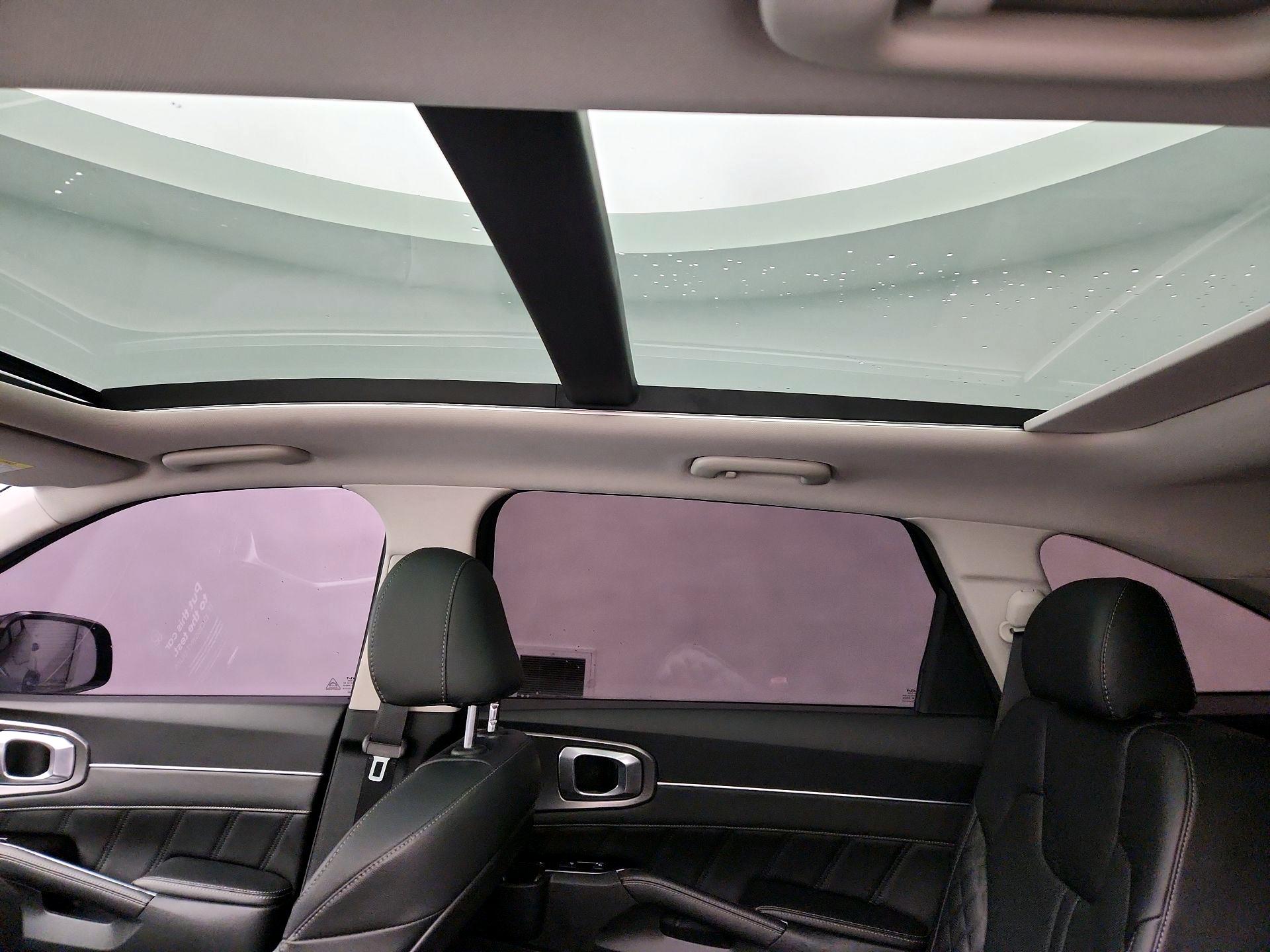 Thumbnail: 2022 Kia Sorento - 19