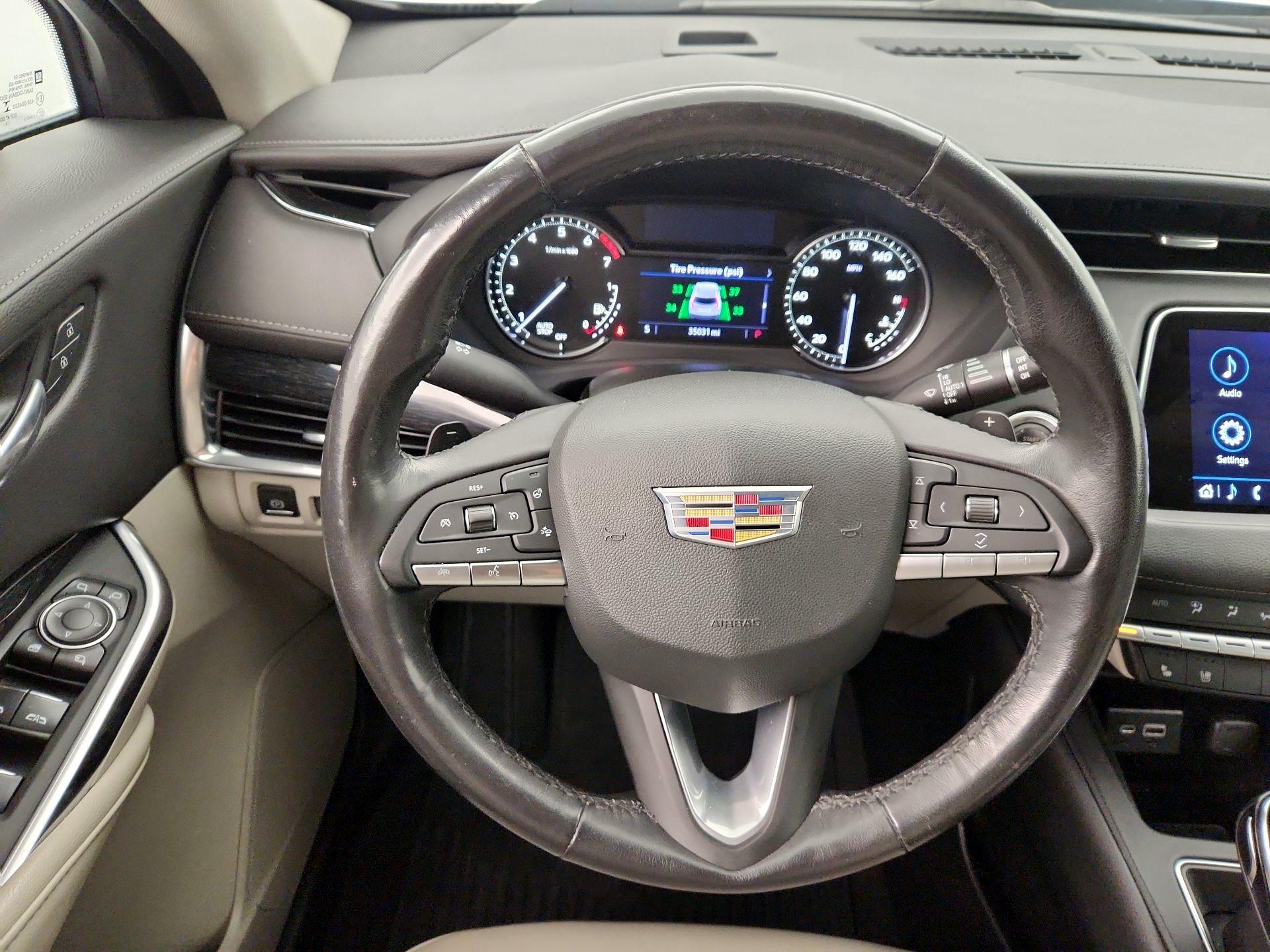 Thumbnail: 2020 Cadillac XT4 - 10