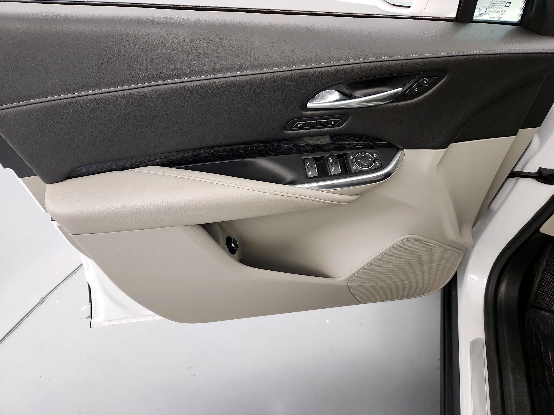Thumbnail: 2020 Cadillac XT4 - 12