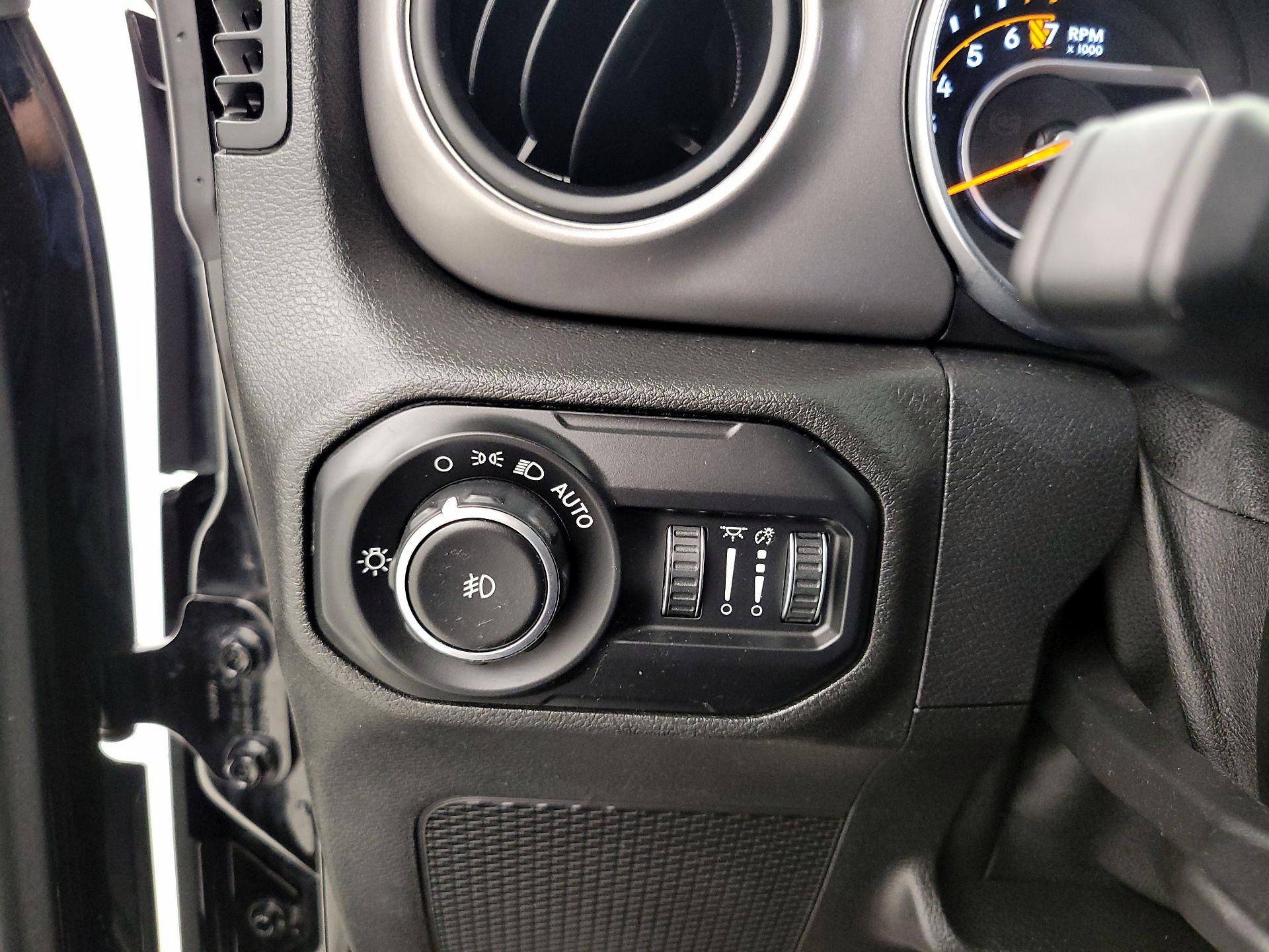 Thumbnail: 2021 Jeep Wrangler - 13