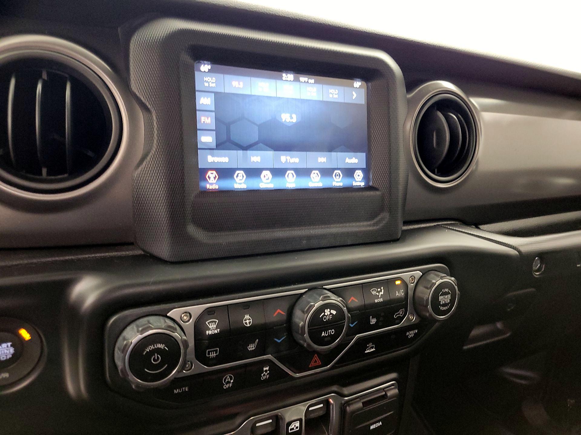 Thumbnail: 2021 Jeep Wrangler - 15