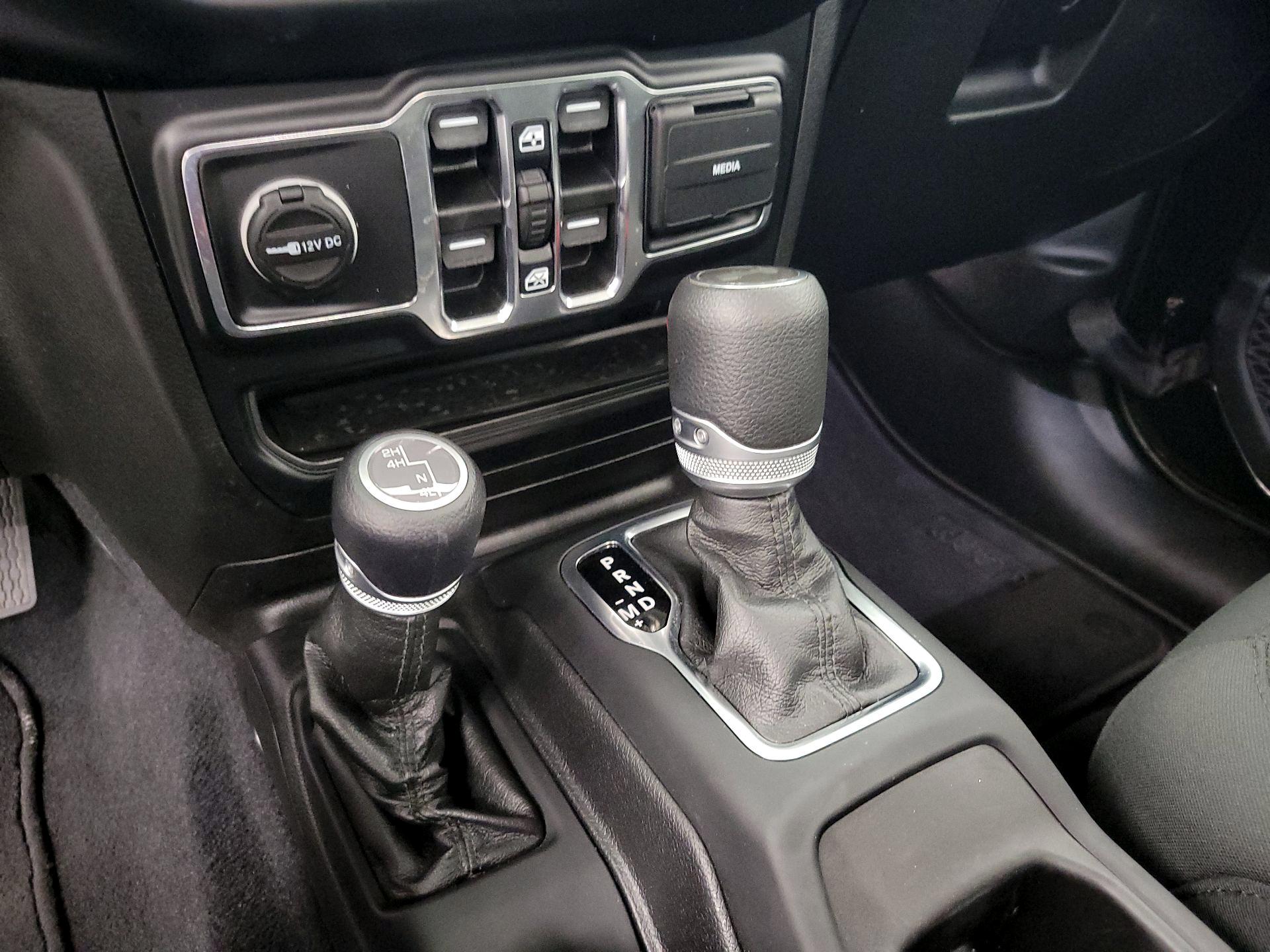 Thumbnail: 2021 Jeep Wrangler - 17