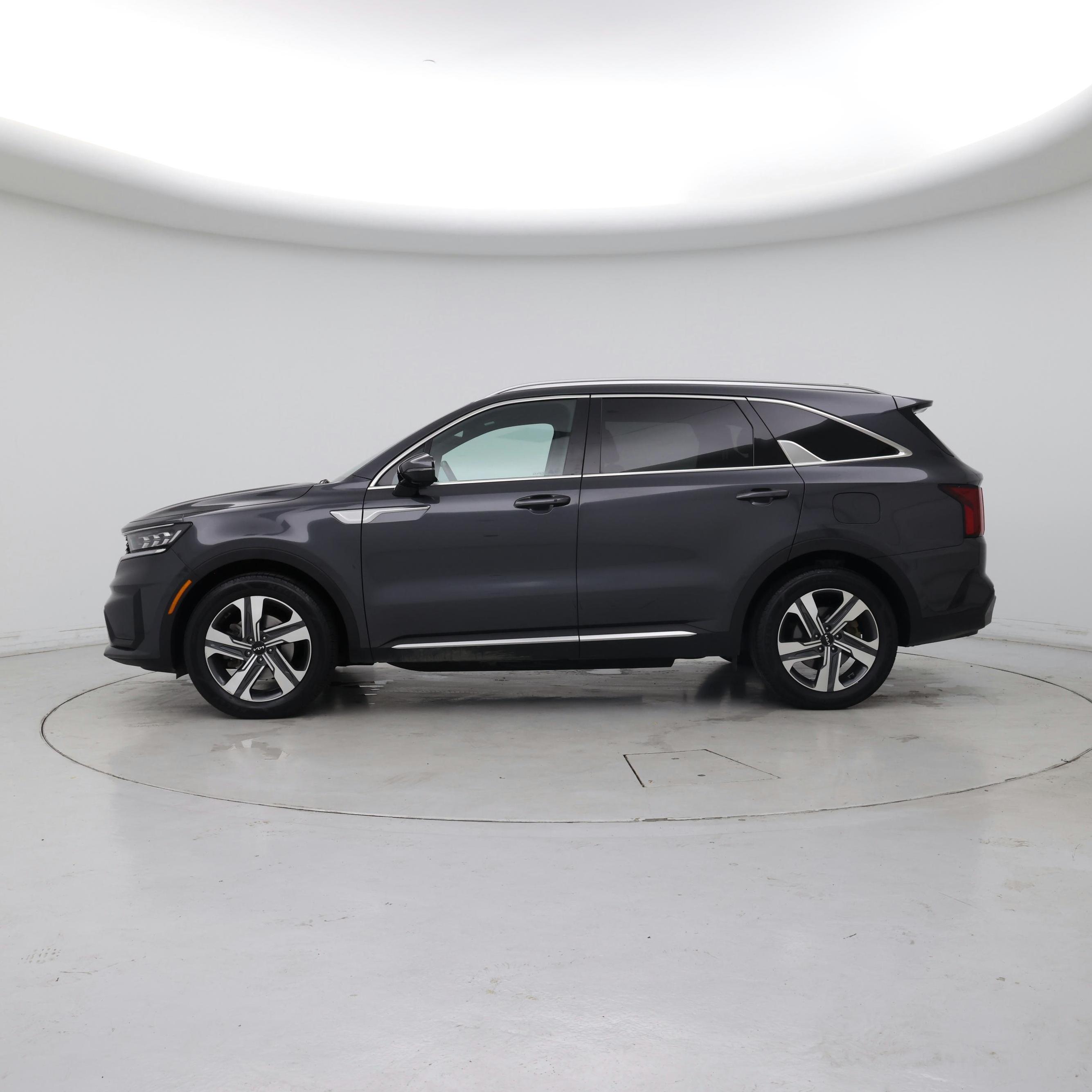 Thumbnail: 2022 Kia Sorento - 3