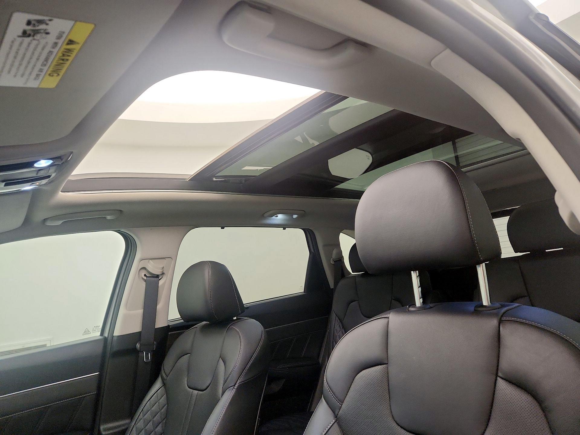 Thumbnail: 2023 Kia Sorento - 20