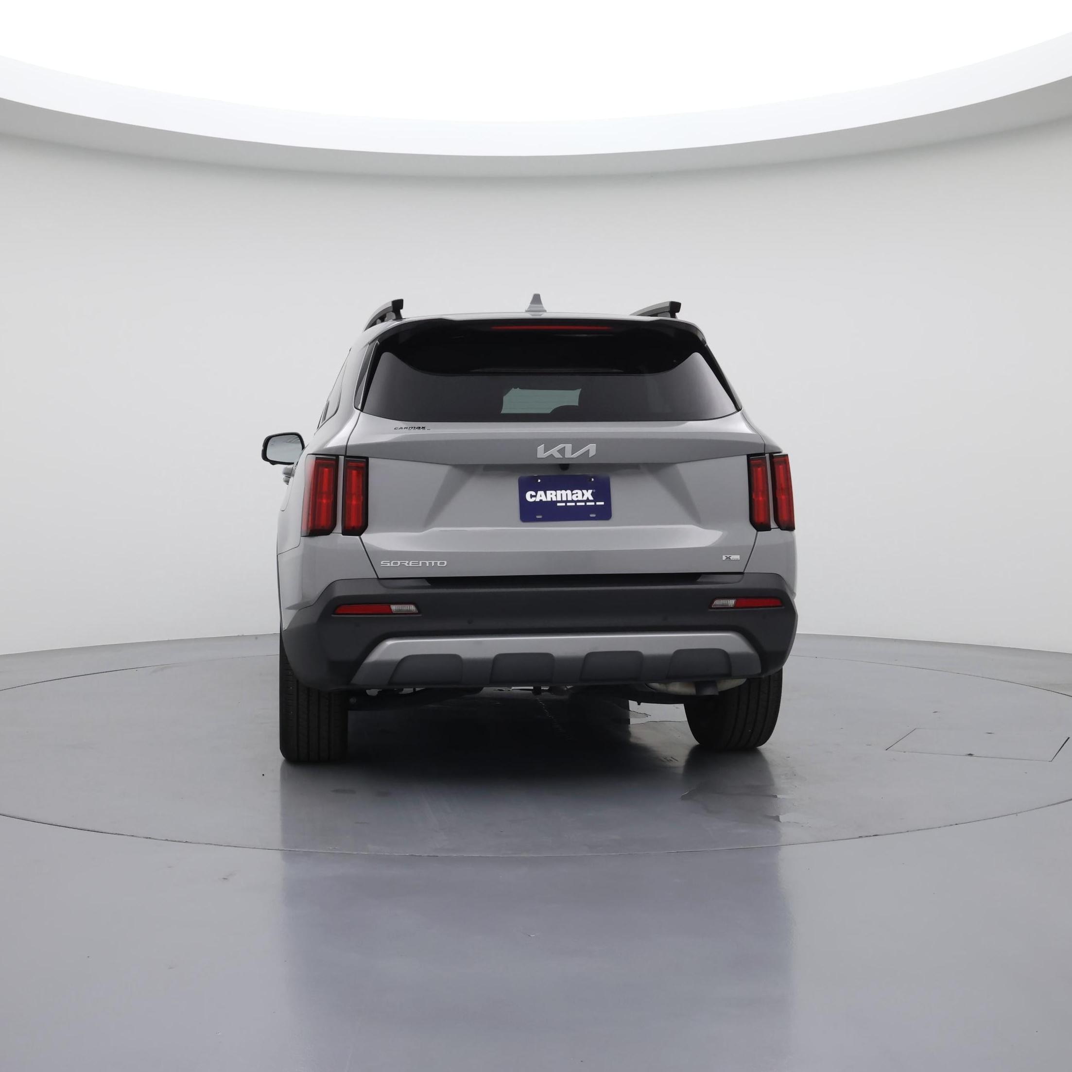 Thumbnail: 2023 Kia Sorento - 6