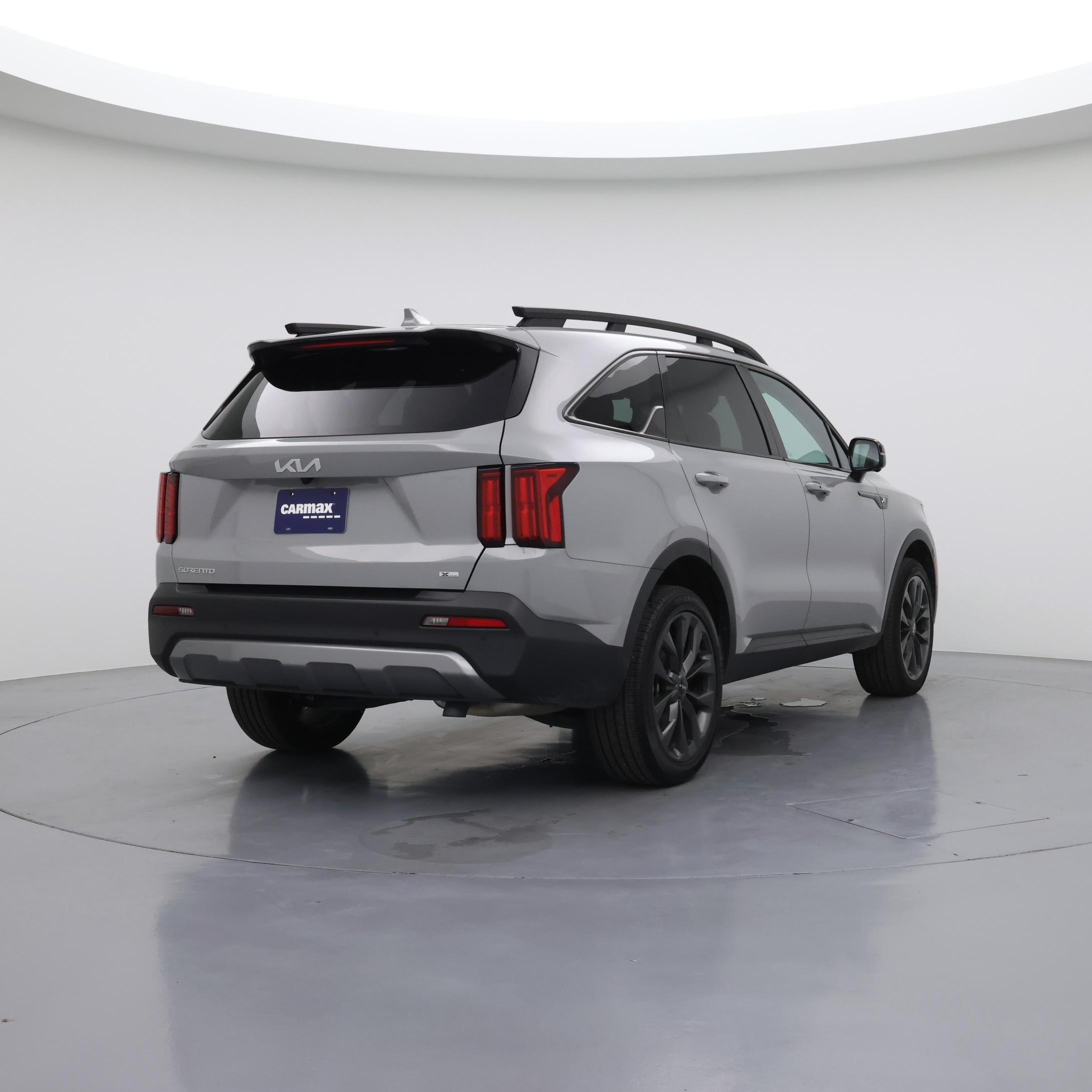 Thumbnail: 2023 Kia Sorento - 8