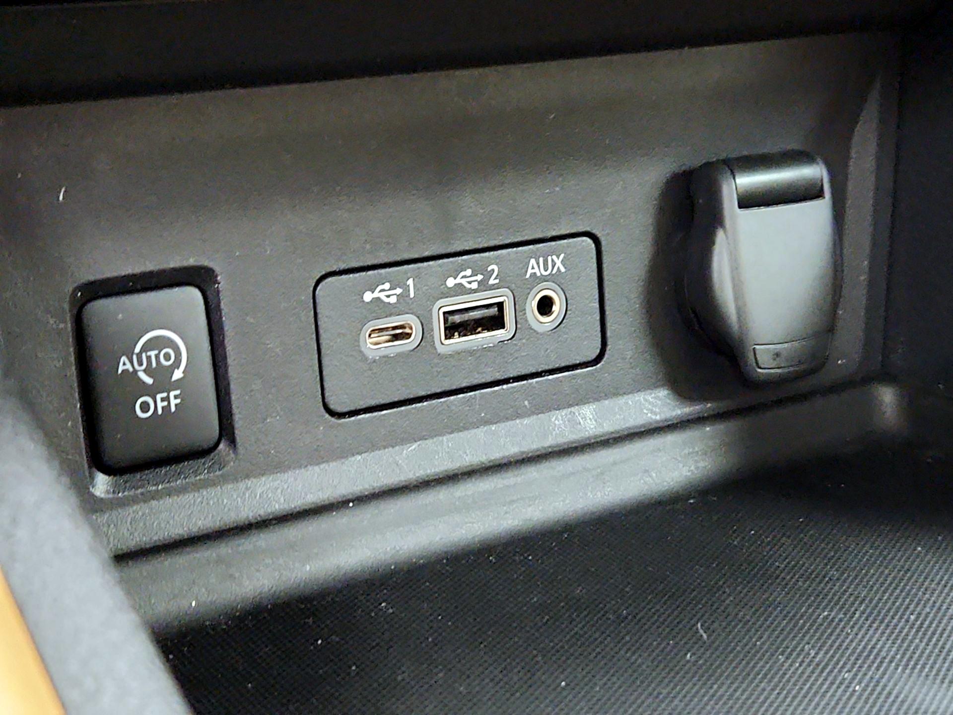 Thumbnail: 2024 Nissan Sentra - 18