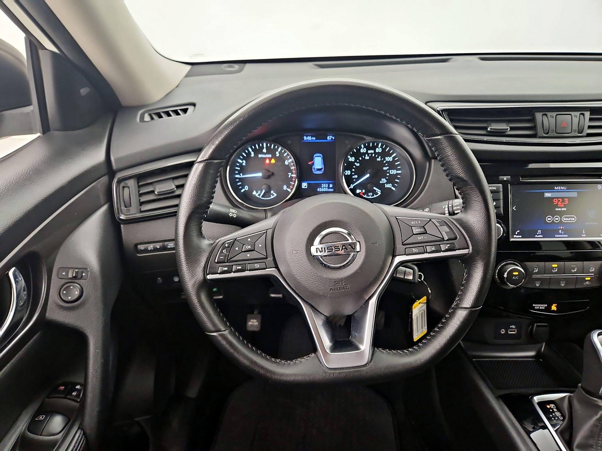 Thumbnail: 2020 Nissan Rogue - 10