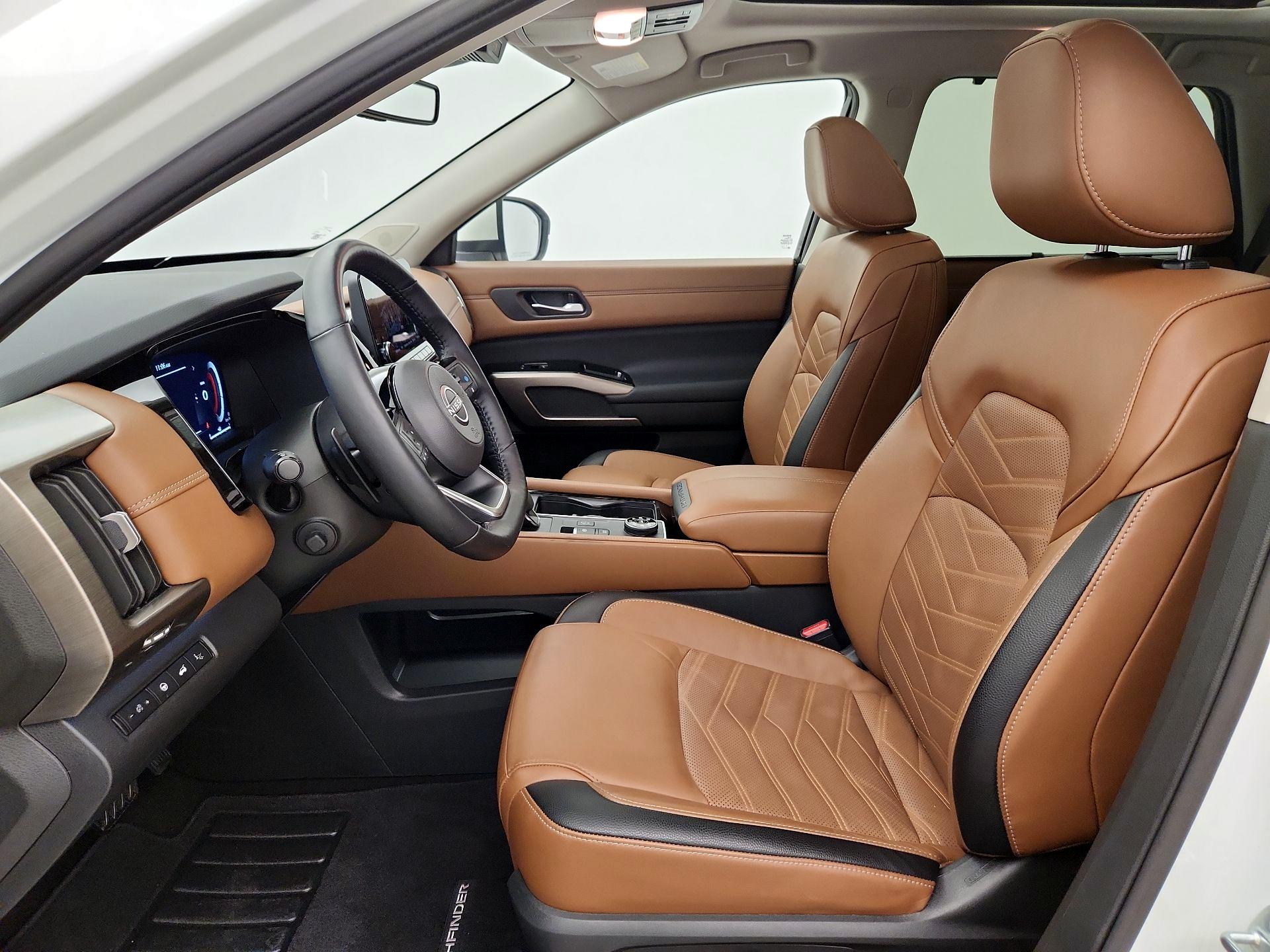 Thumbnail: 2024 Nissan Pathfinder - 11