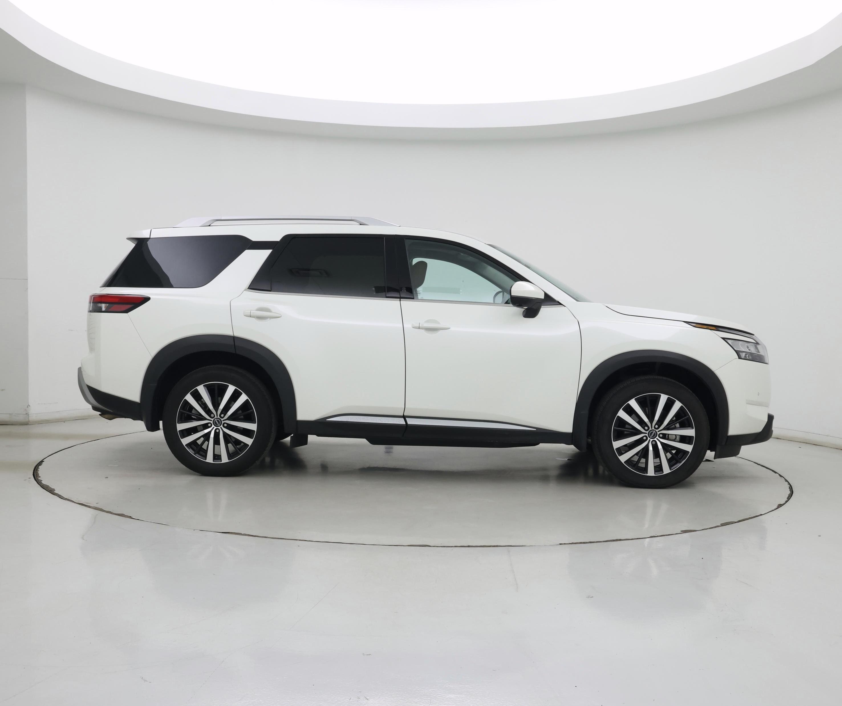 Thumbnail: 2024 Nissan Pathfinder - 7