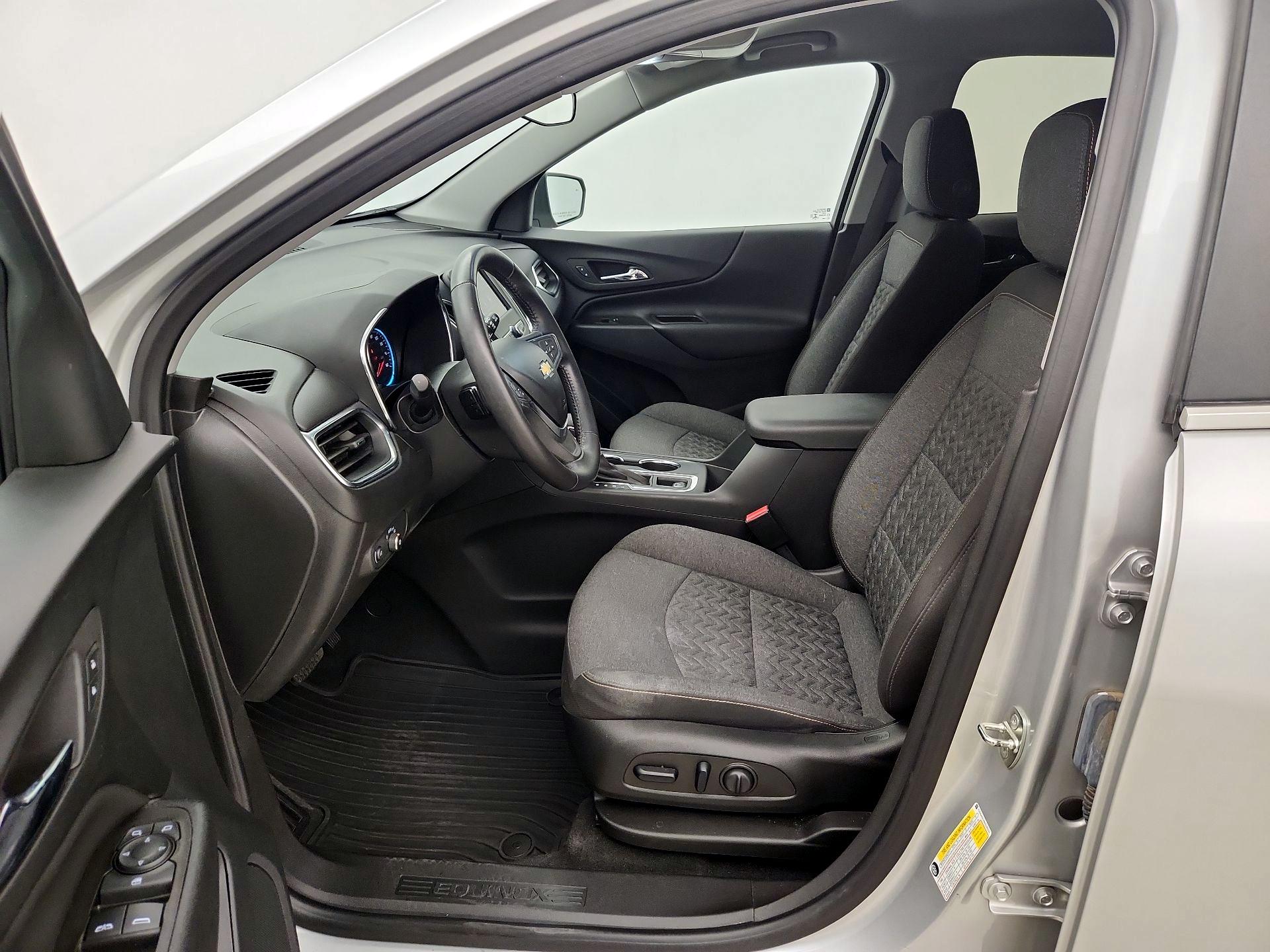 Thumbnail: 2022 Chevrolet Equinox - 11