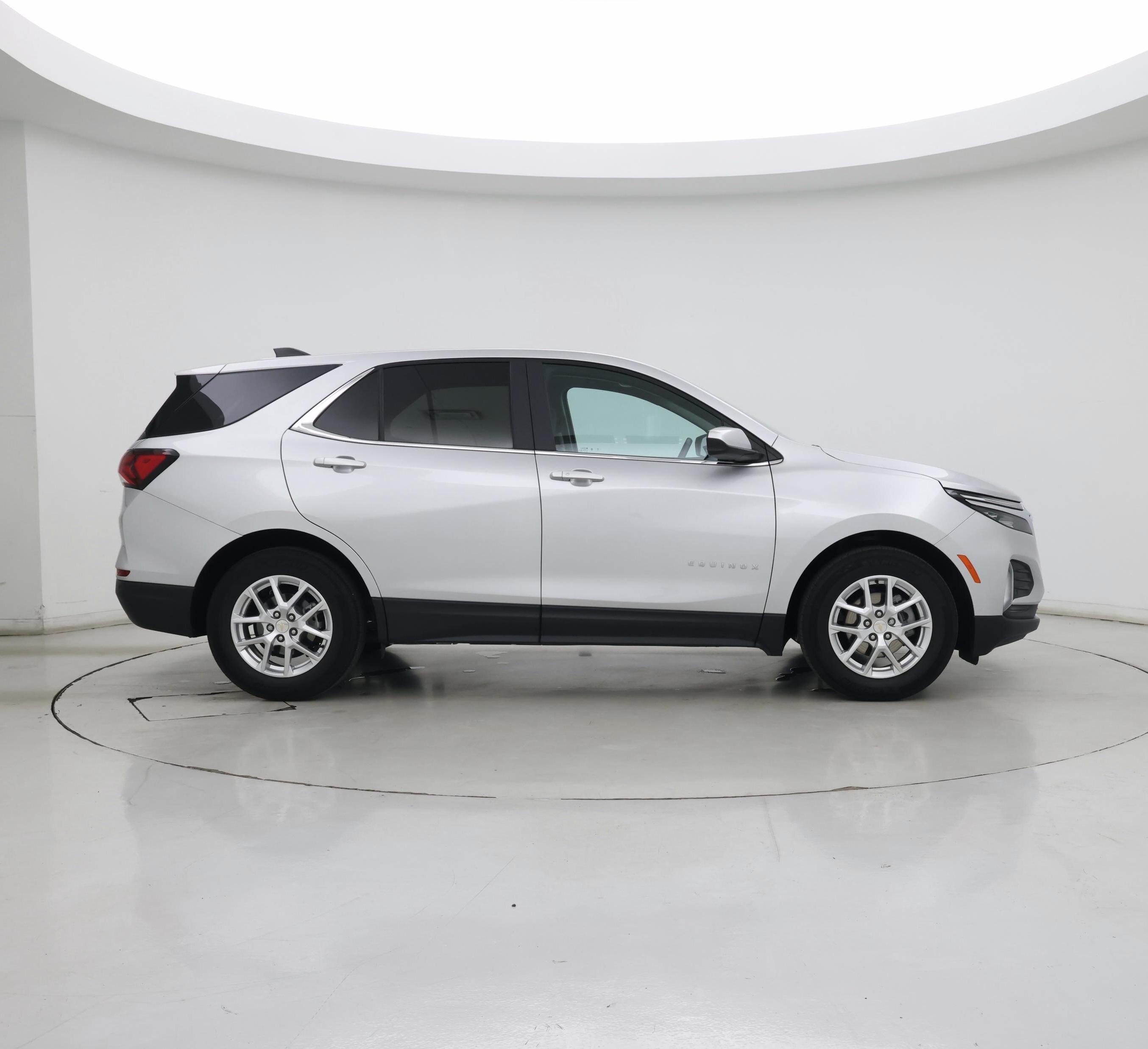 Thumbnail: 2022 Chevrolet Equinox - 7